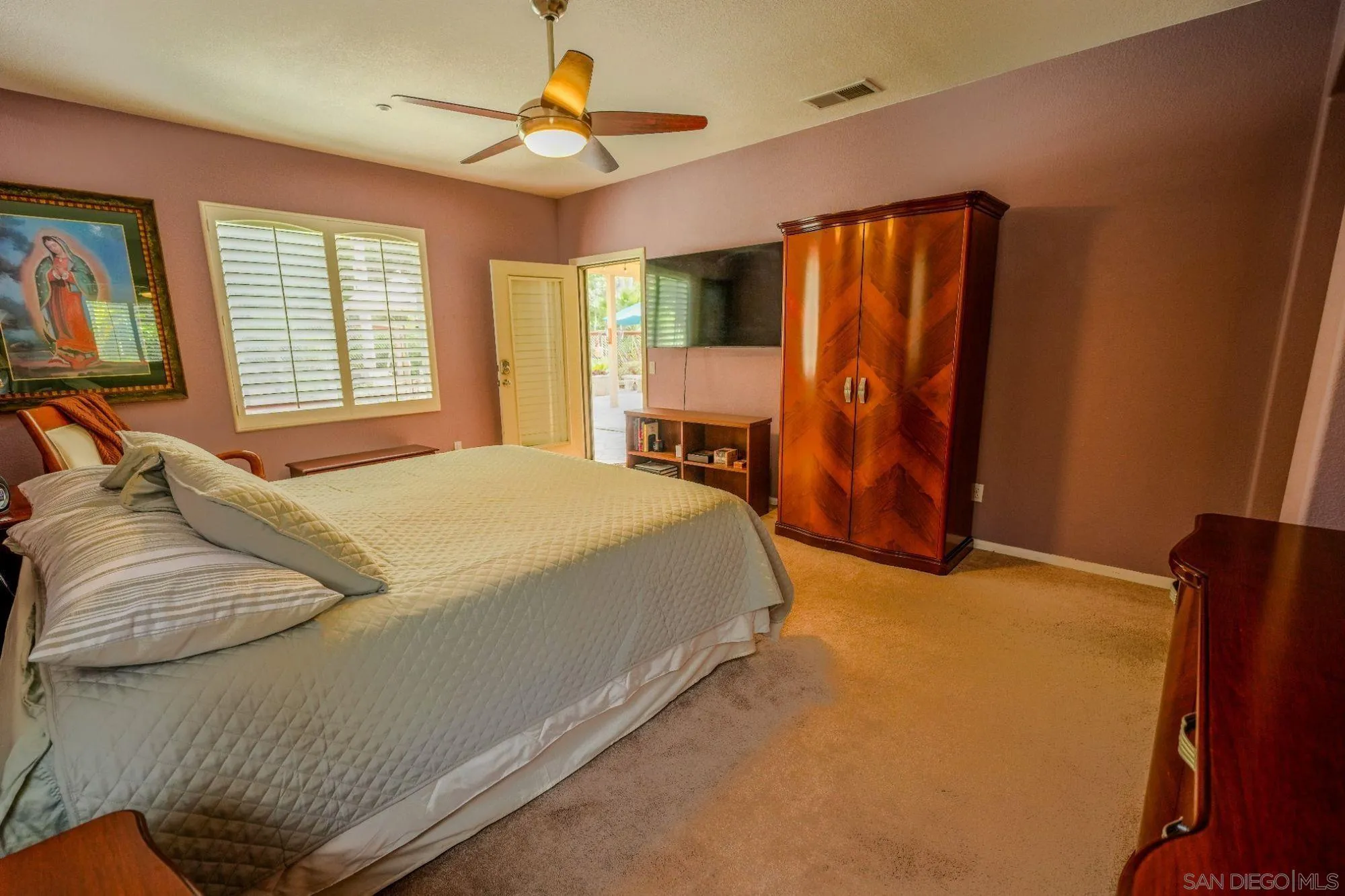 https://cdn.realtyfeed.com/cdn/127/260014475/b5011e18595d9a2022a66134c09cd2e3.webp