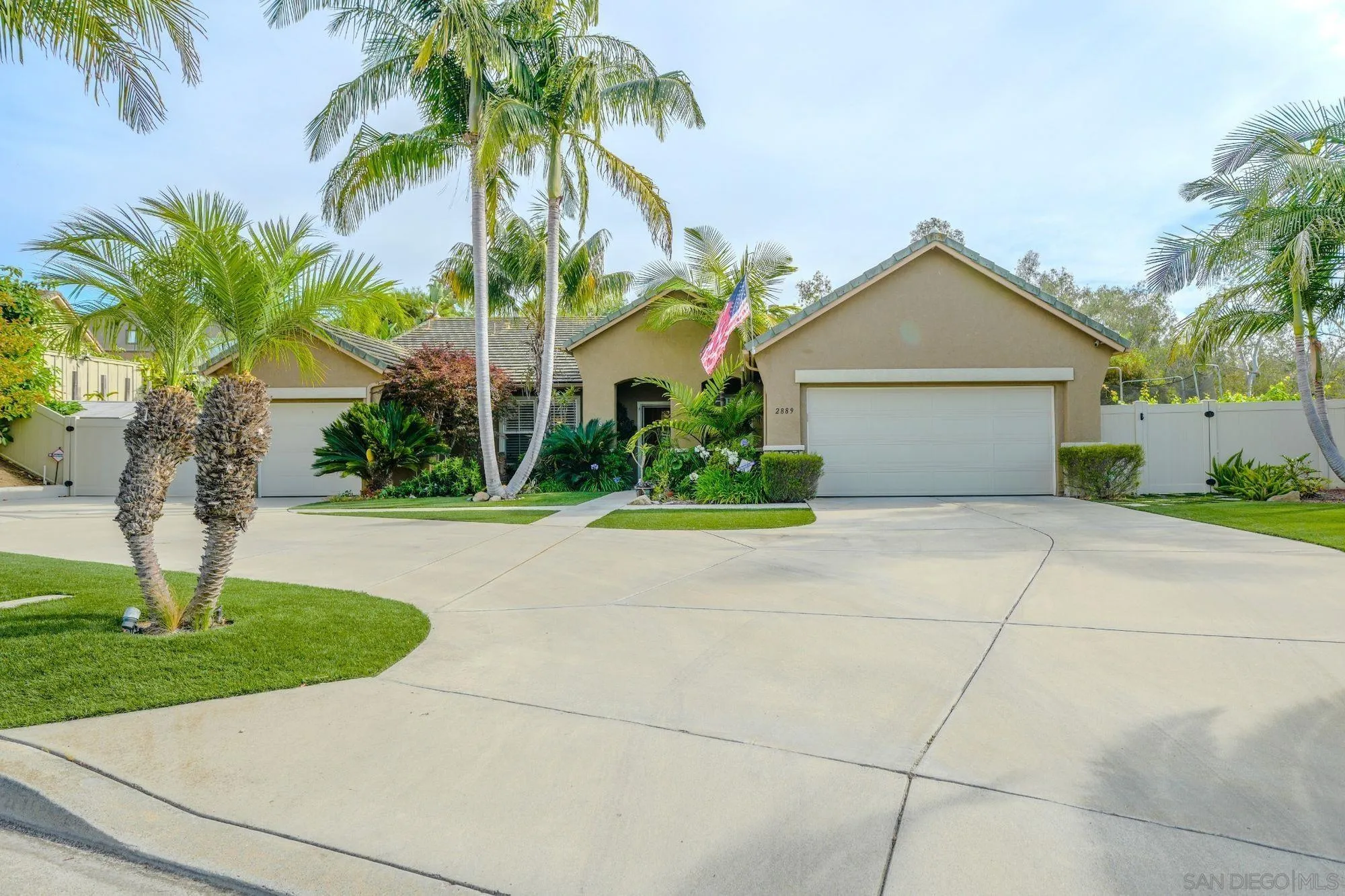 https://cdn.realtyfeed.com/cdn/127/260014475/fed42a8bd6958b1aef945247bacb3ff1.webp