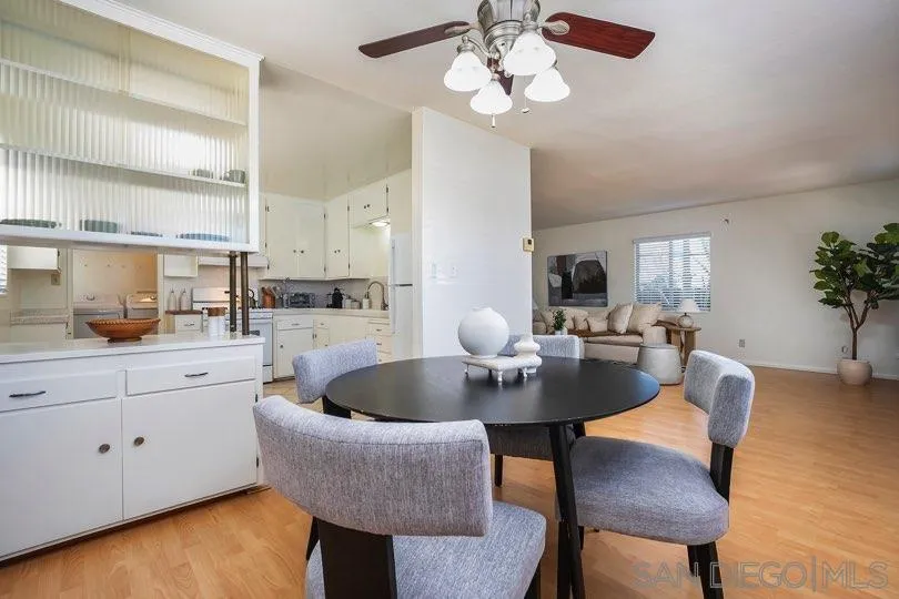 https://cdn.realtyfeed.com/cdn/127/260014476/6b4e1980560a2ec8b3bb83a97d957a23.webp