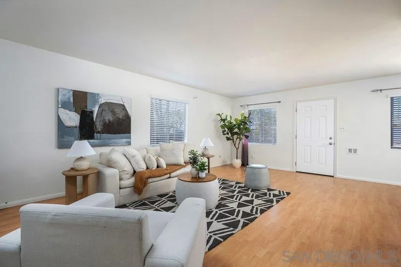 https://cdn.realtyfeed.com/cdn/127/260014476/8ab875fdb91db99fd3d09f2286741b67.webp