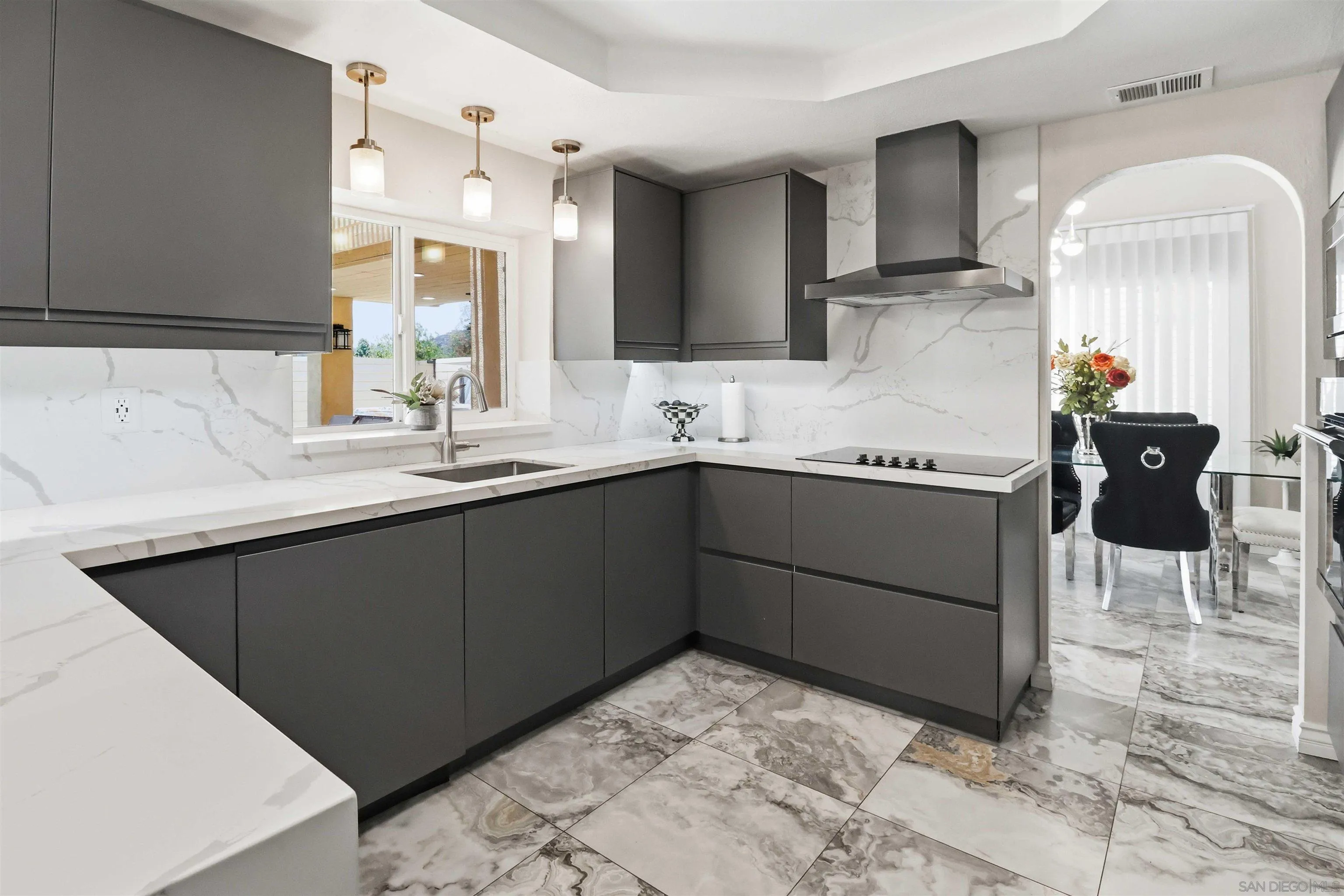 https://cdn.realtyfeed.com/cdn/127/260014482/4d3b02c99d6583ba7647d1f6eaa631f9.webp
