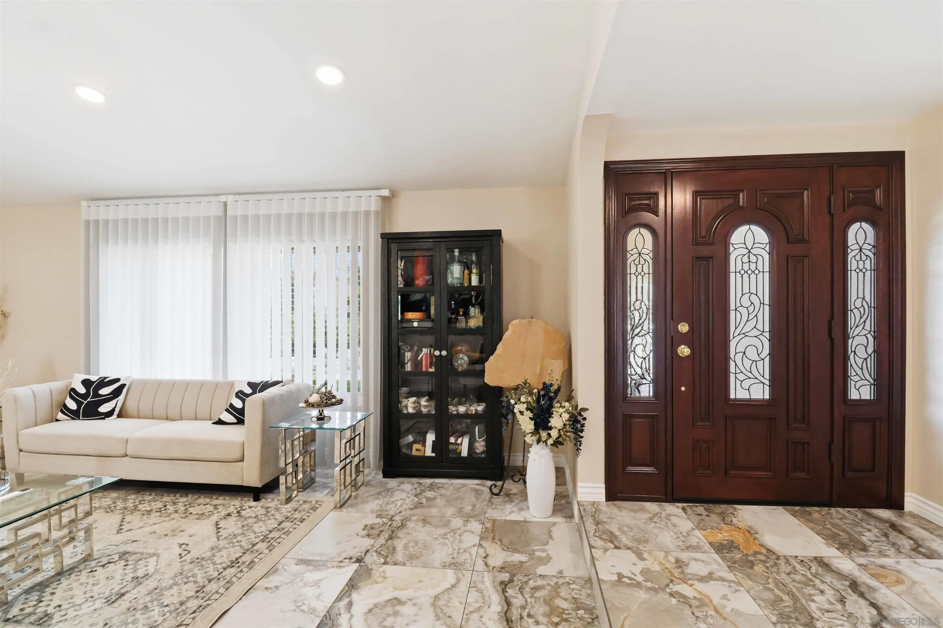 https://cdn.realtyfeed.com/cdn/127/260014482/8af45748c36edf0c5ab17b74bacaf4aa.webp