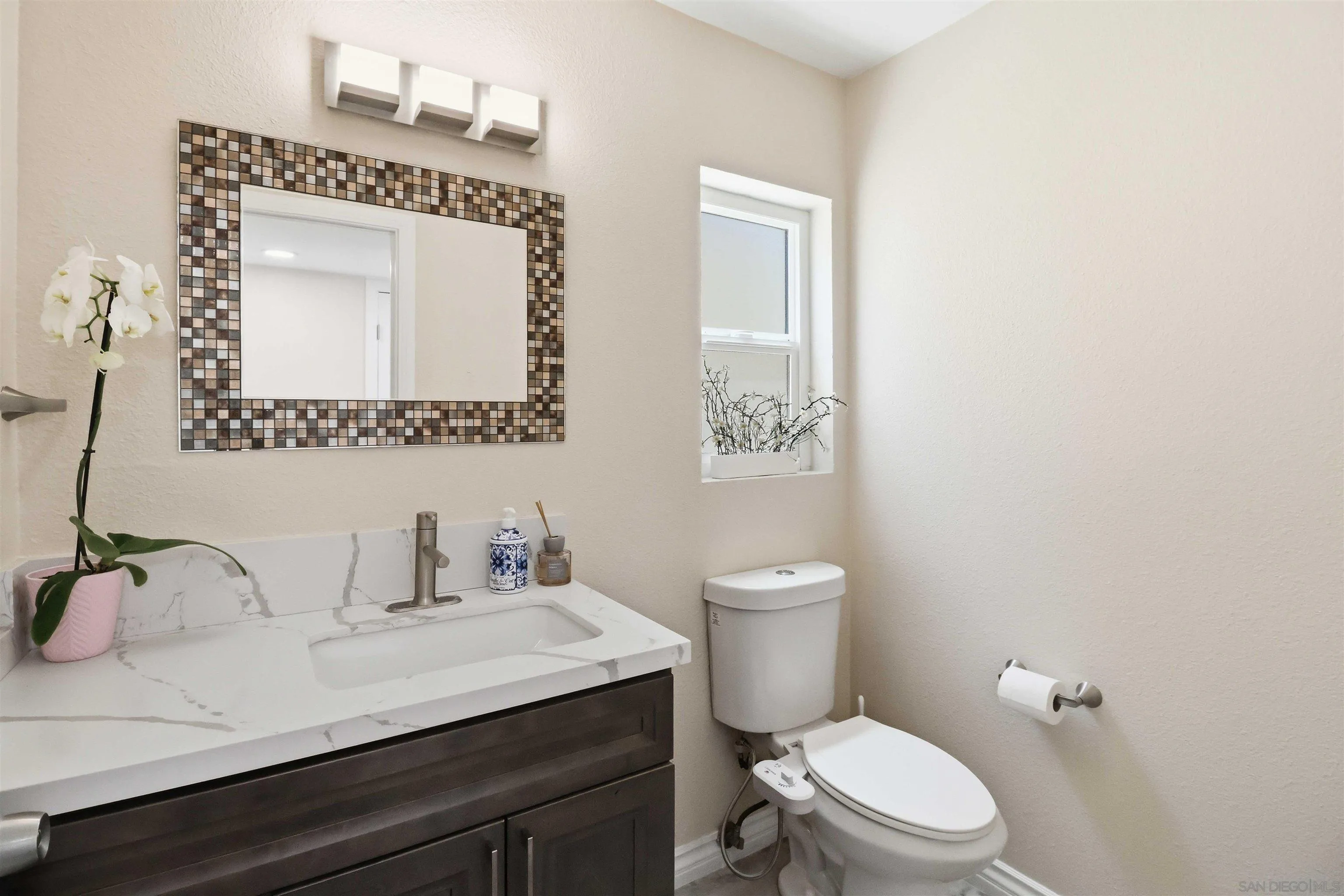 https://cdn.realtyfeed.com/cdn/127/260014482/dba2d9efb14f281f0f4fcd73a6374f2b.webp