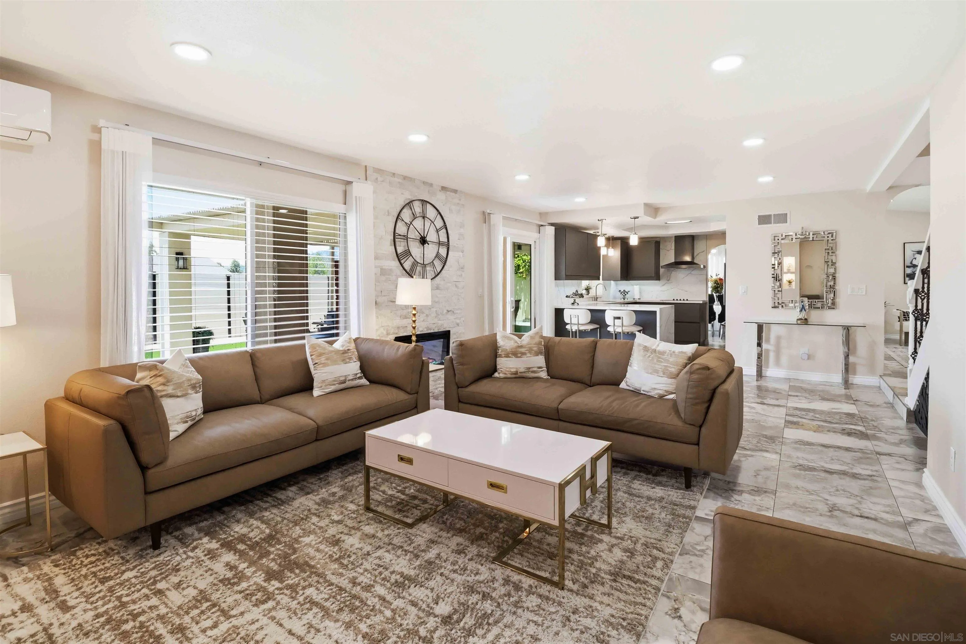 https://cdn.realtyfeed.com/cdn/127/260014482/f7b41bf413969b1ca4daca13c4354275.webp