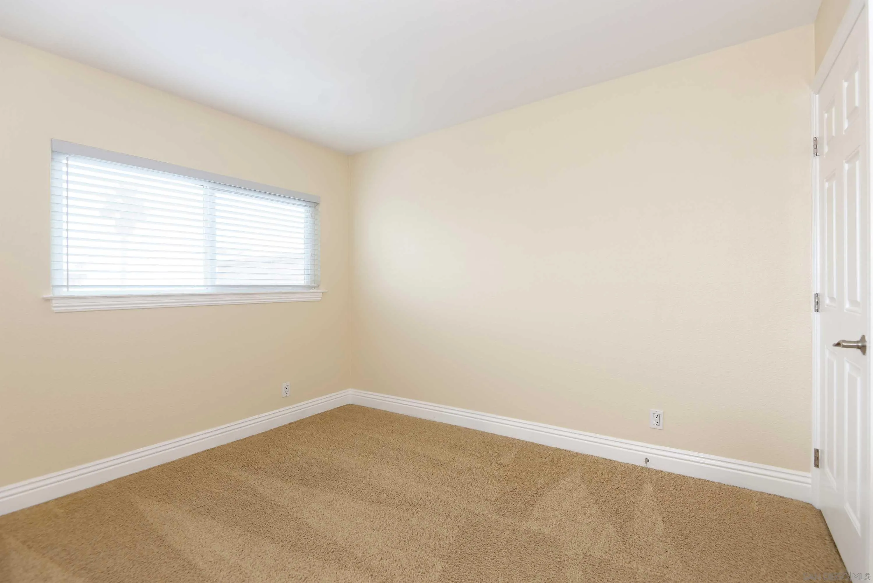 Photo #14: 260014484 Listing: Photo #14