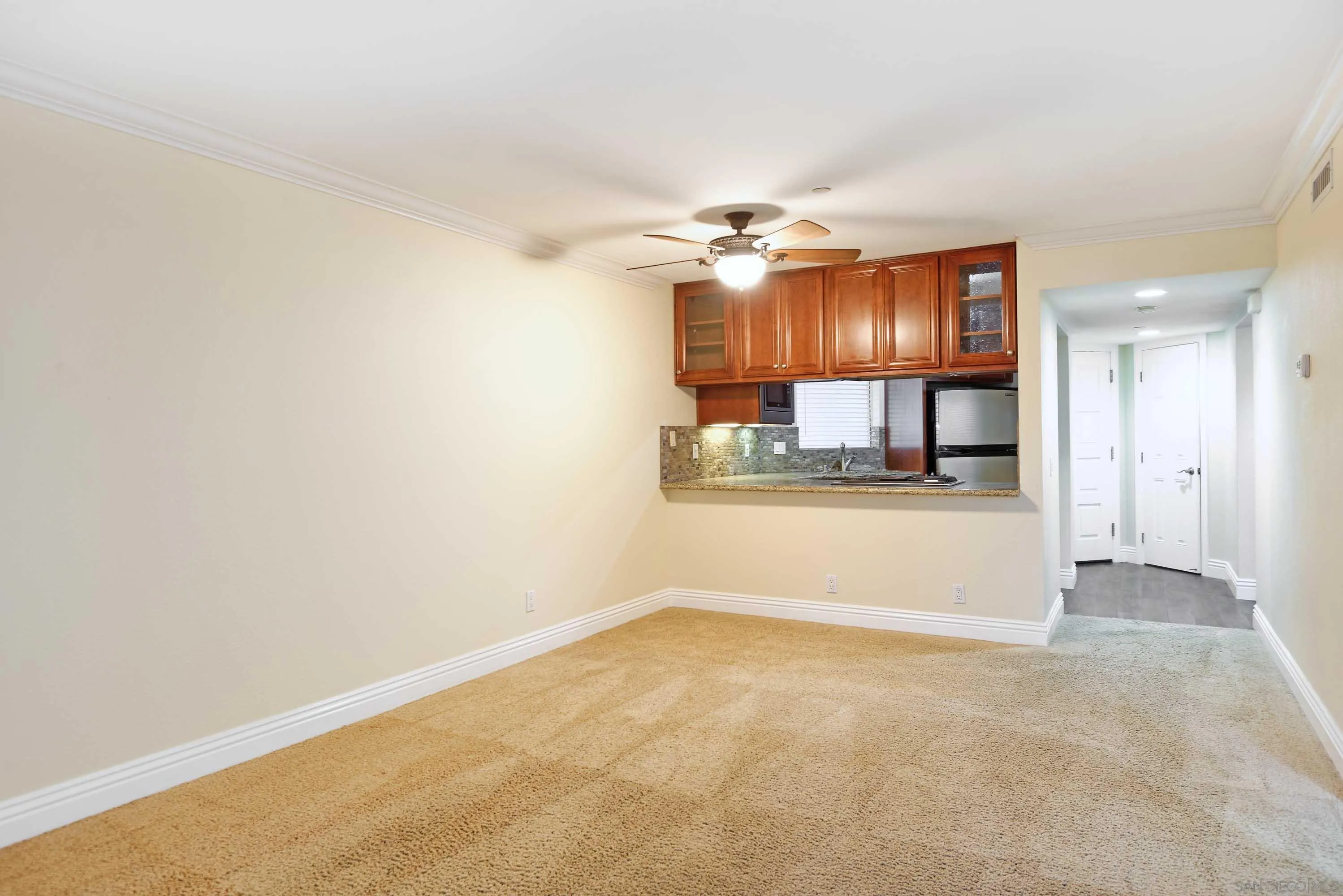 Photo #5: 260014484 Listing: Photo #5