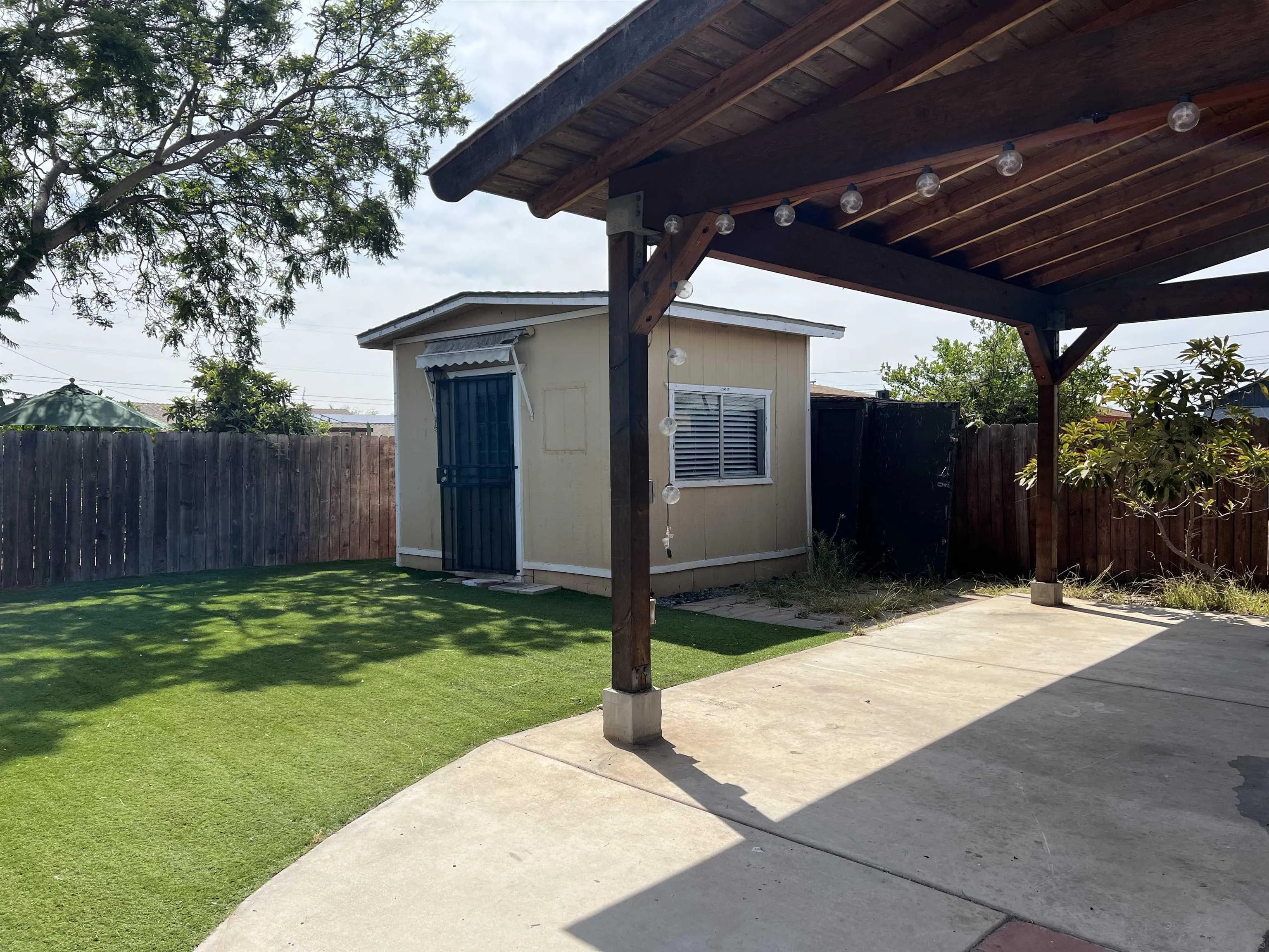 https://cdn.realtyfeed.com/cdn/127/260014486/6ebbc0c16f9a6937a6414cb010e9af7b.webp