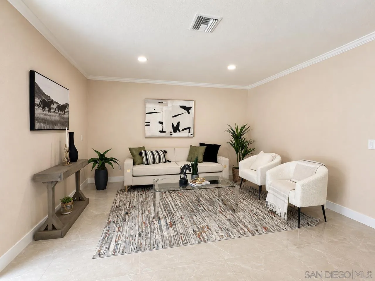 https://cdn.realtyfeed.com/cdn/127/260014498/17b423d2b977dc708911a61e28093ad4.webp