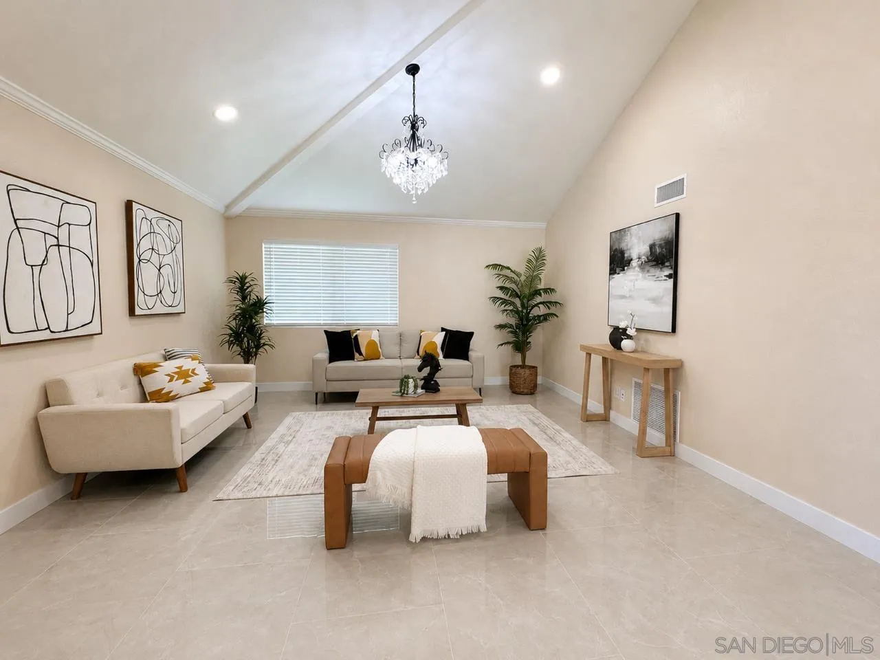 https://cdn.realtyfeed.com/cdn/127/260014498/5bbd77419055ae8336a47df07fd579f3.webp