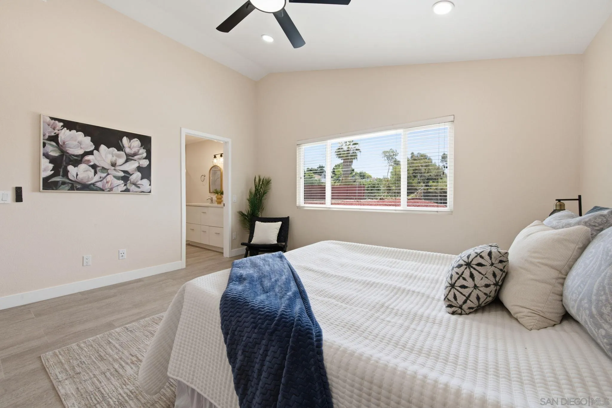 https://cdn.realtyfeed.com/cdn/127/260014498/85fc577c962d3883878506433e65ac79.webp