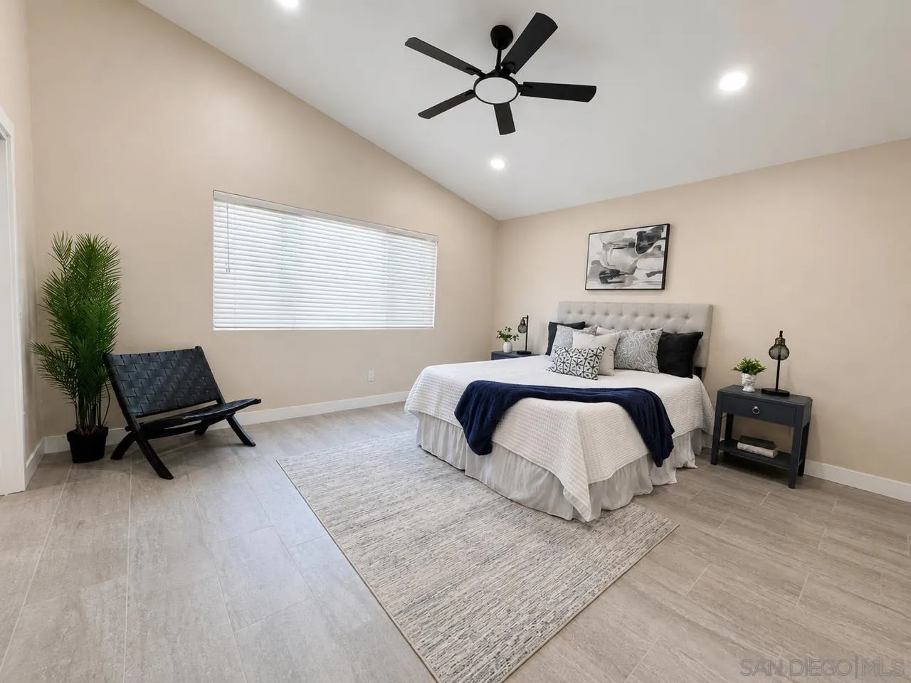 https://cdn.realtyfeed.com/cdn/127/260014498/9741f93b2b9b2b5110d0a38fbc17c3c3.webp