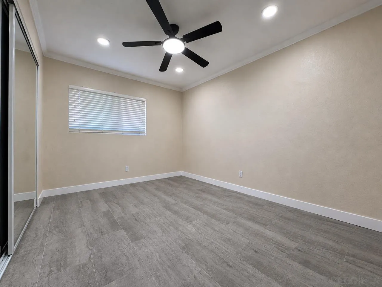 https://cdn.realtyfeed.com/cdn/127/260014498/e38b65fdea9280cbe786f7e661fc2af5.webp