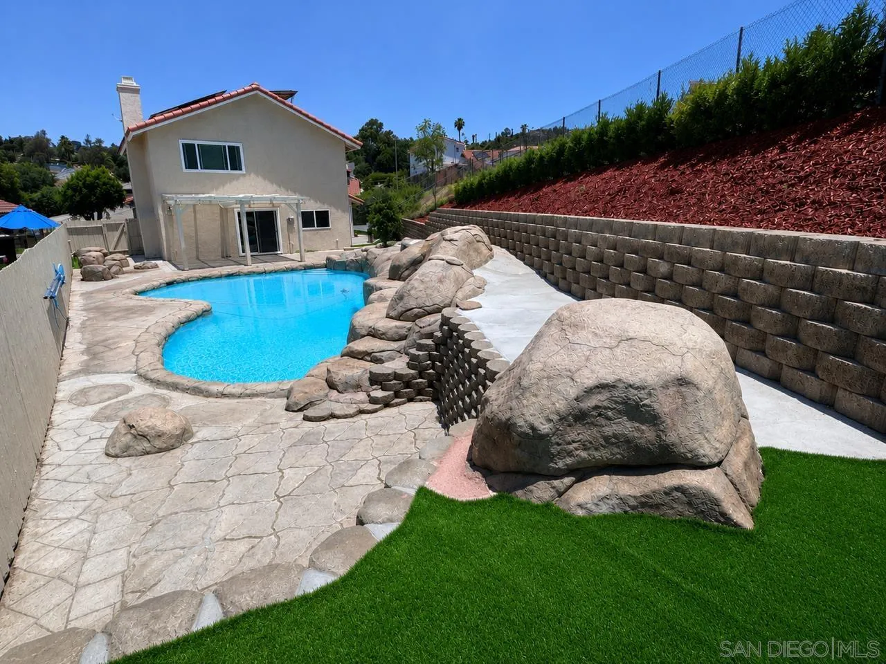 https://cdn.realtyfeed.com/cdn/127/260014498/ffc17869da0479fbb2d9e71dbb9614ee.webp