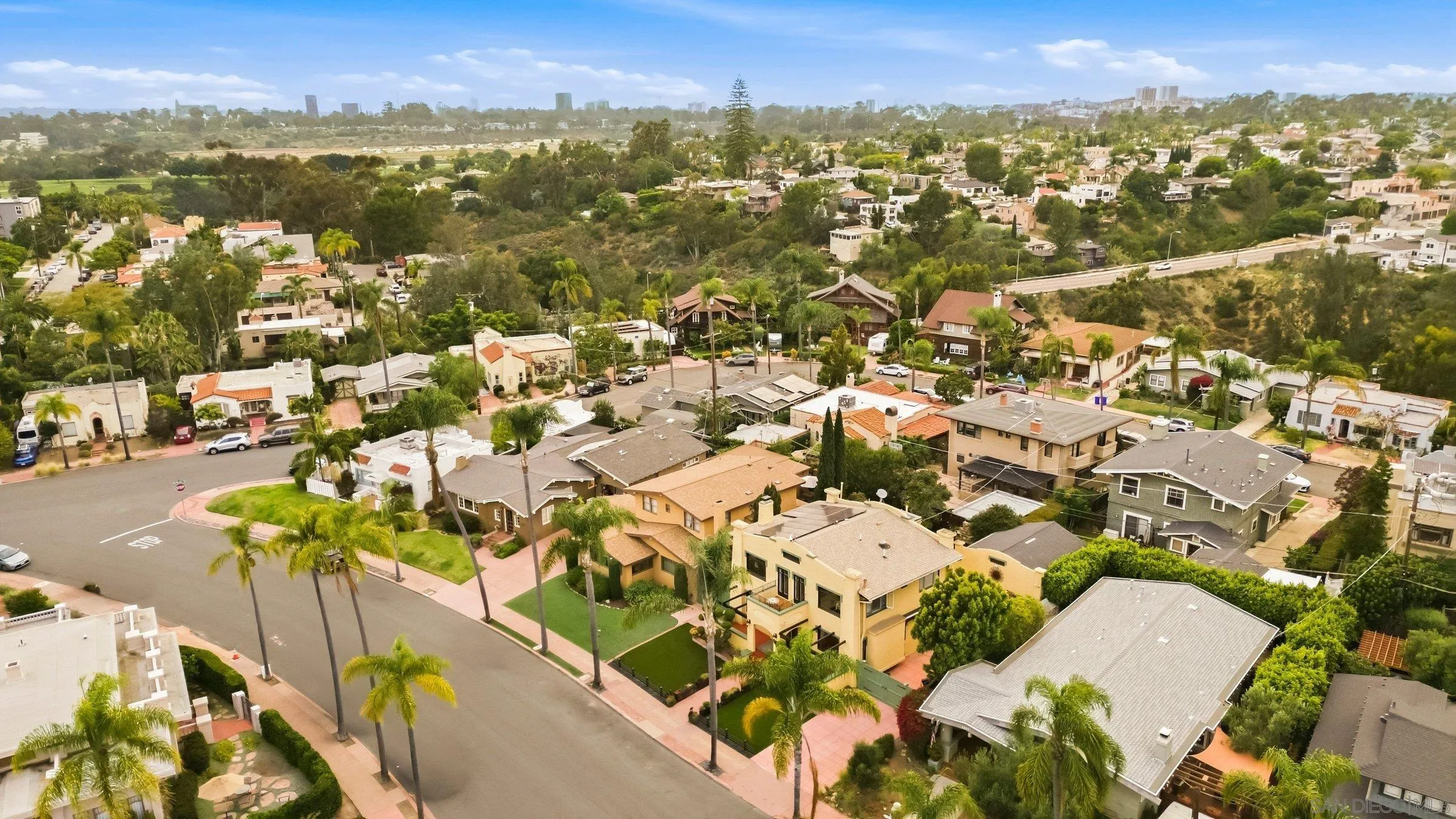 https://cdn.realtyfeed.com/cdn/127/260014515/531e0eb3f4685974037fcc3c440edef4.webp