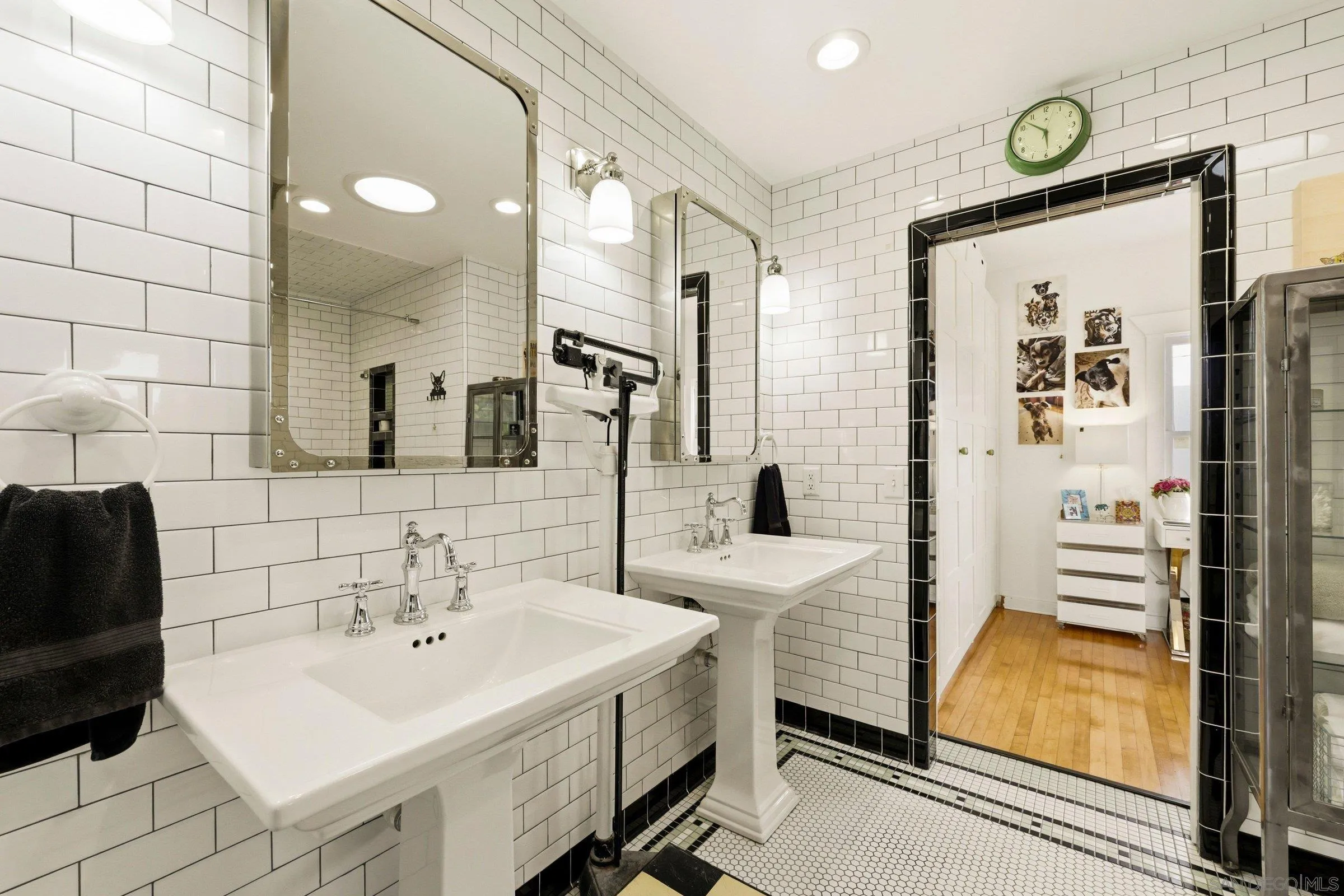 https://cdn.realtyfeed.com/cdn/127/260014515/de9b6e078c8c57761212d0b1045e0c01.webp