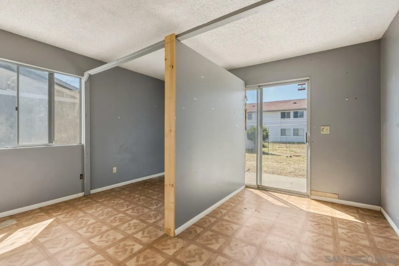 https://cdn.realtyfeed.com/cdn/127/260014532/0bf307b7b11416beceea041224ffcda3.webp