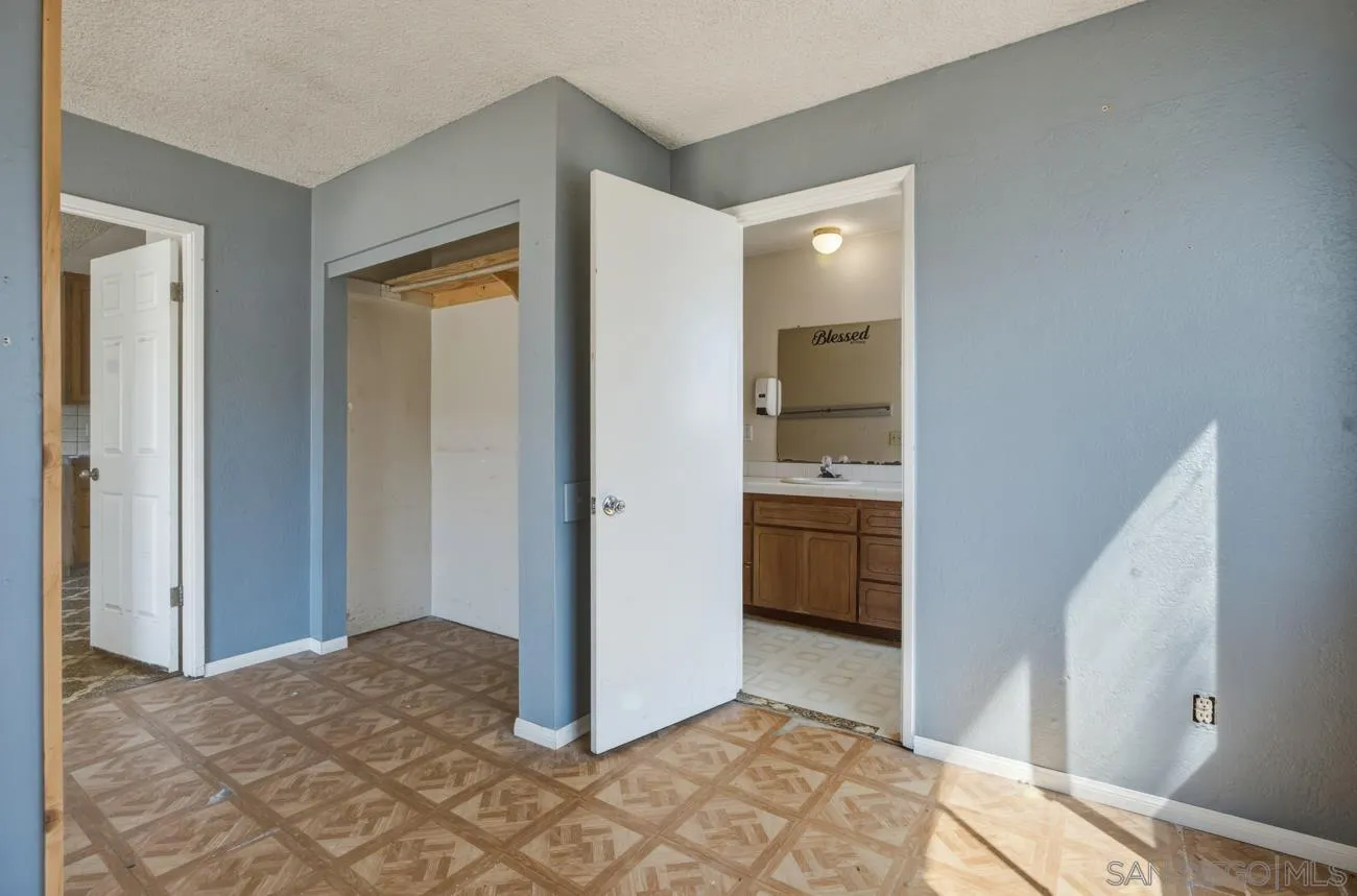 https://cdn.realtyfeed.com/cdn/127/260014532/3d5d446c189c240267fc143ae45b852b.webp