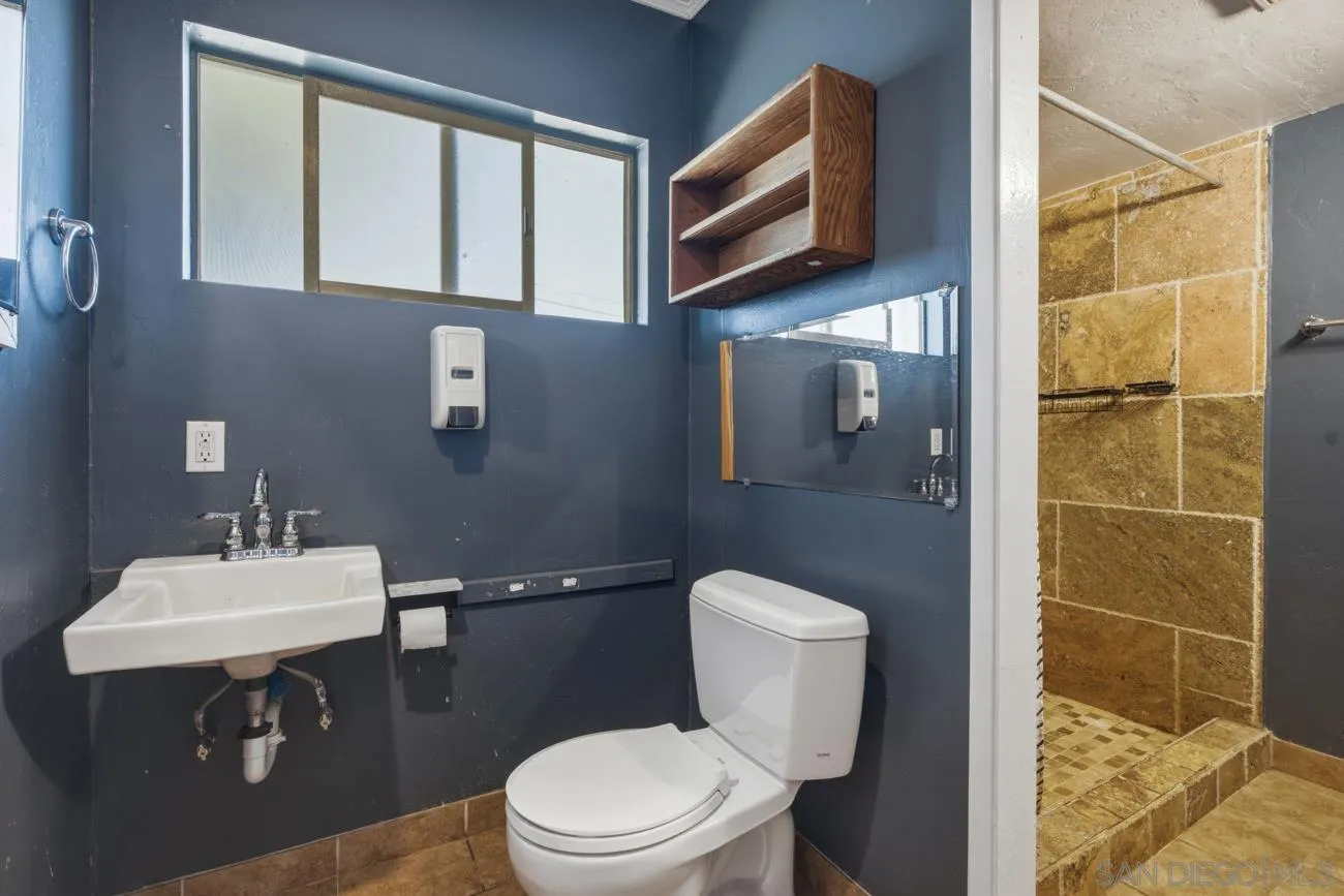 https://cdn.realtyfeed.com/cdn/127/260014532/4acf87257b3881aed6042779e0a3ad2b.webp