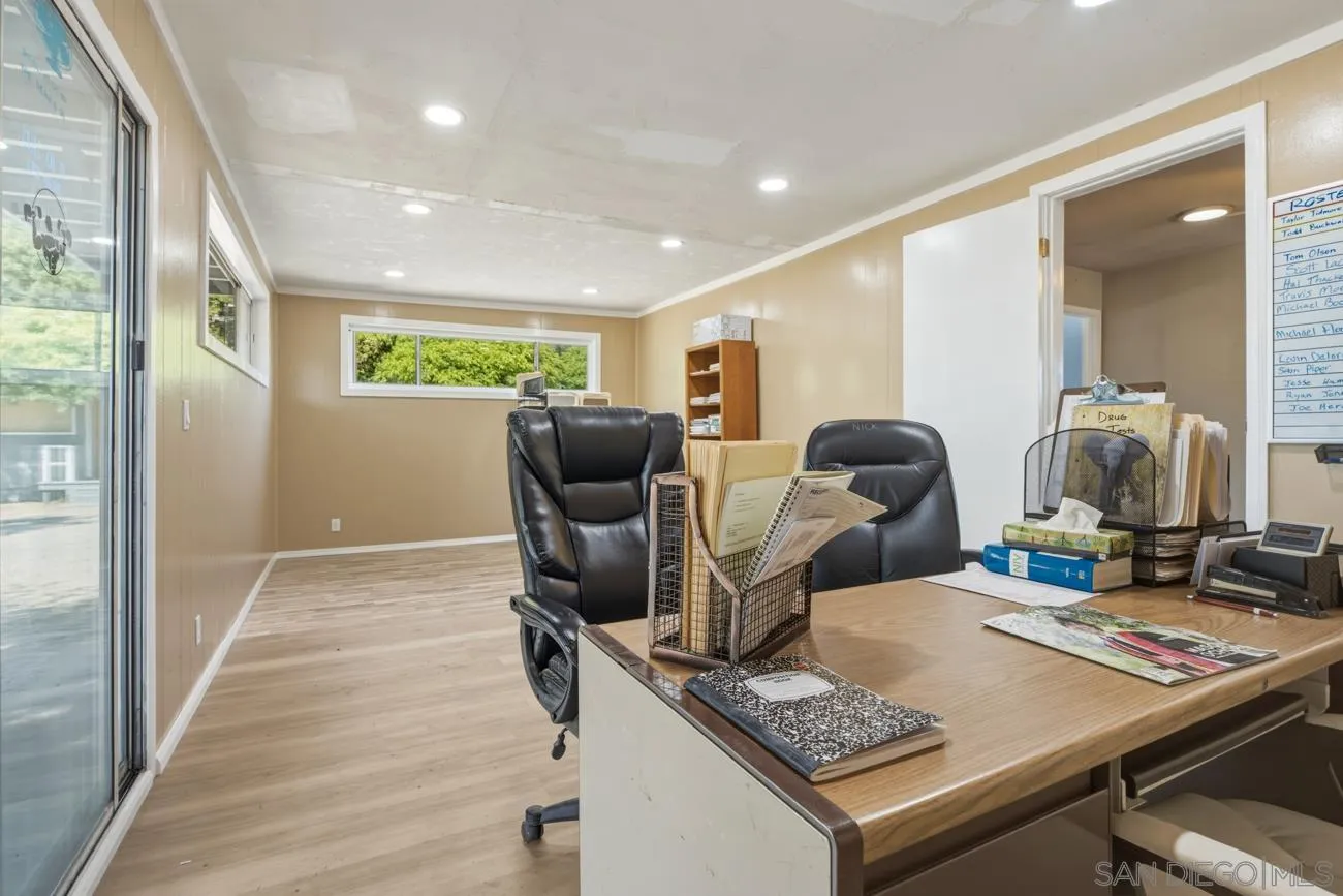 https://cdn.realtyfeed.com/cdn/127/260014532/c82e6eec2d30321fc7a4efaf22834f49.webp
