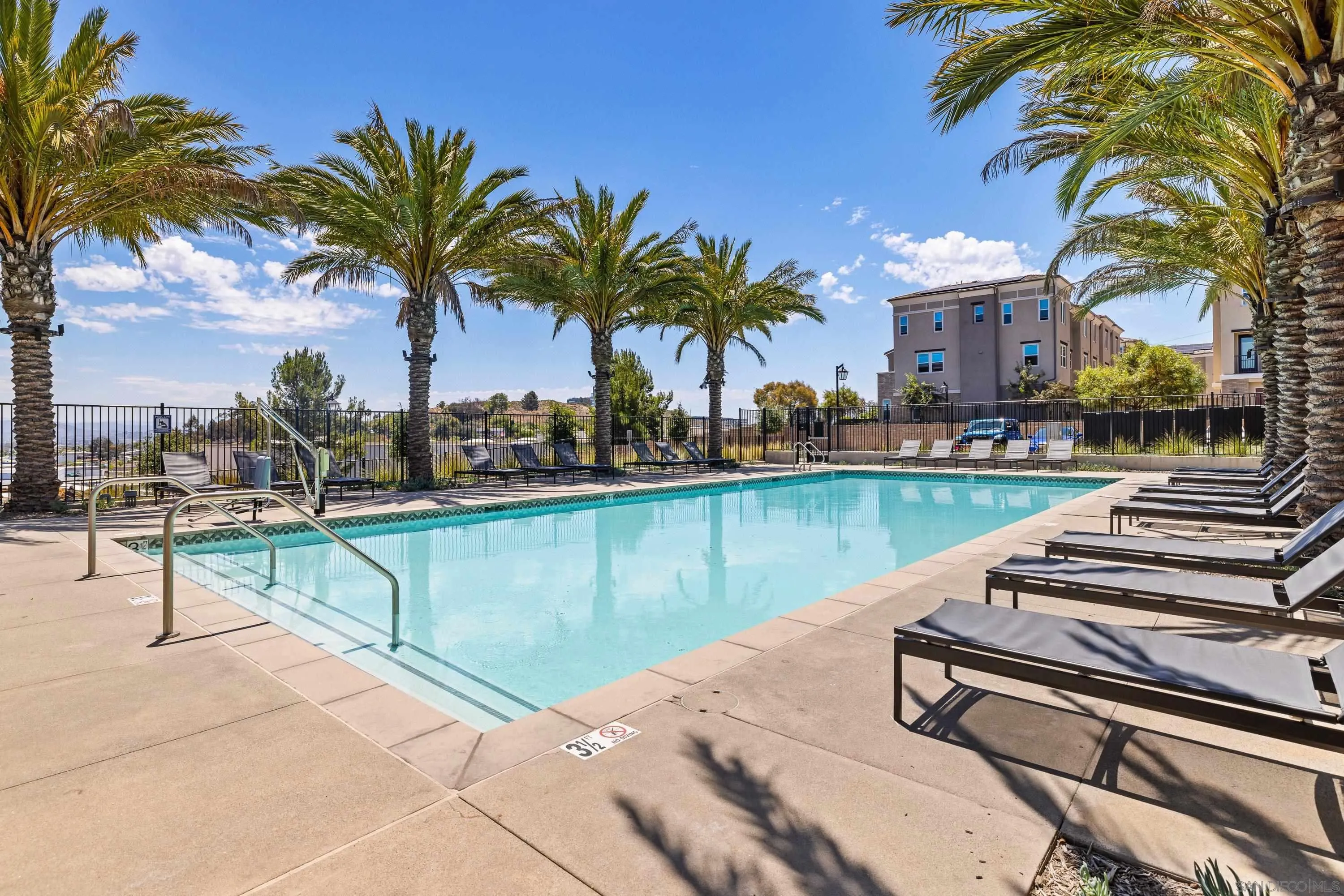 https://cdn.realtyfeed.com/cdn/127/260014534/14efed024111f07c77fc3ec2b6fddc33.webp