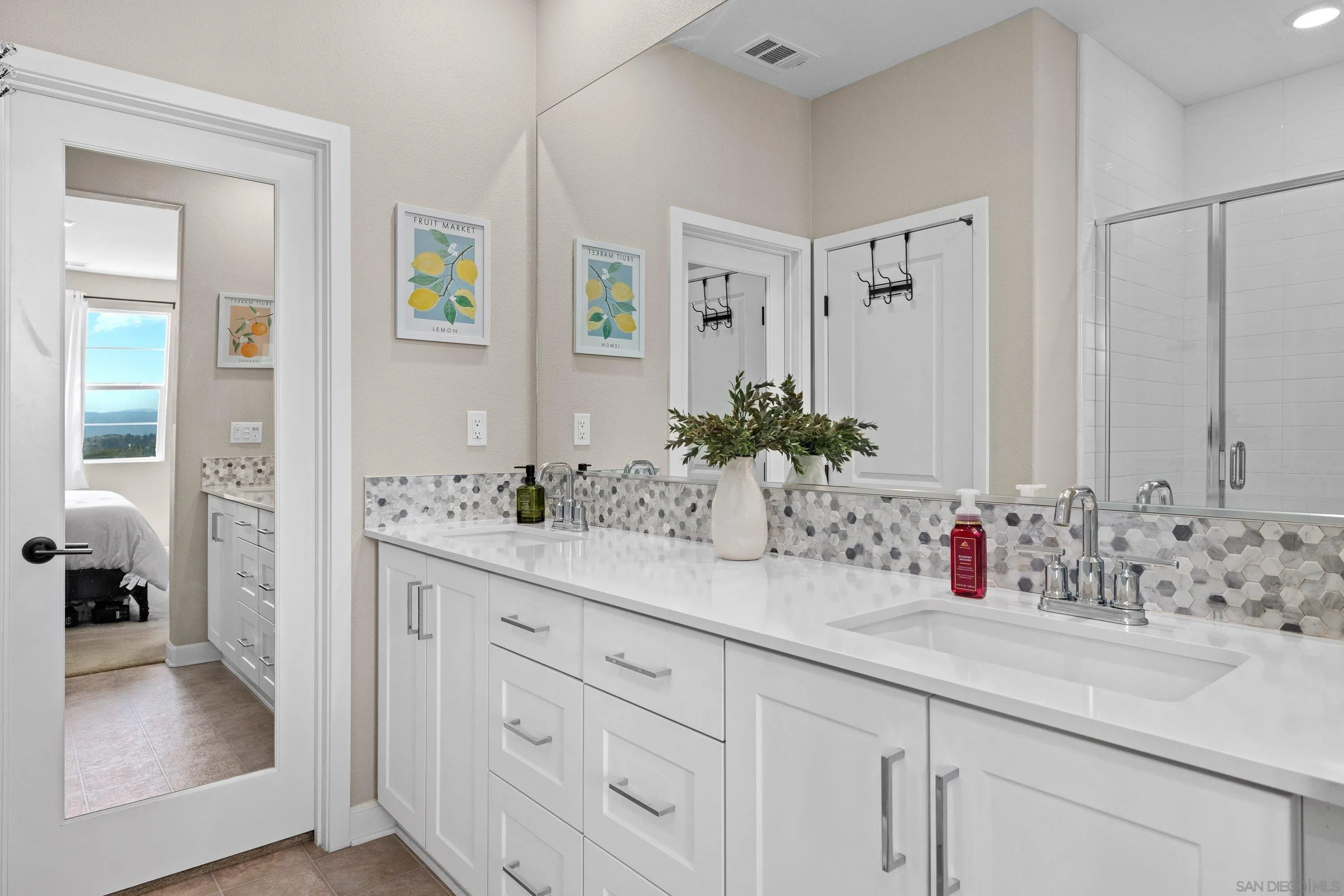 https://cdn.realtyfeed.com/cdn/127/260014534/7ede126d667d29b9b07e93a73c3c8f2d.webp