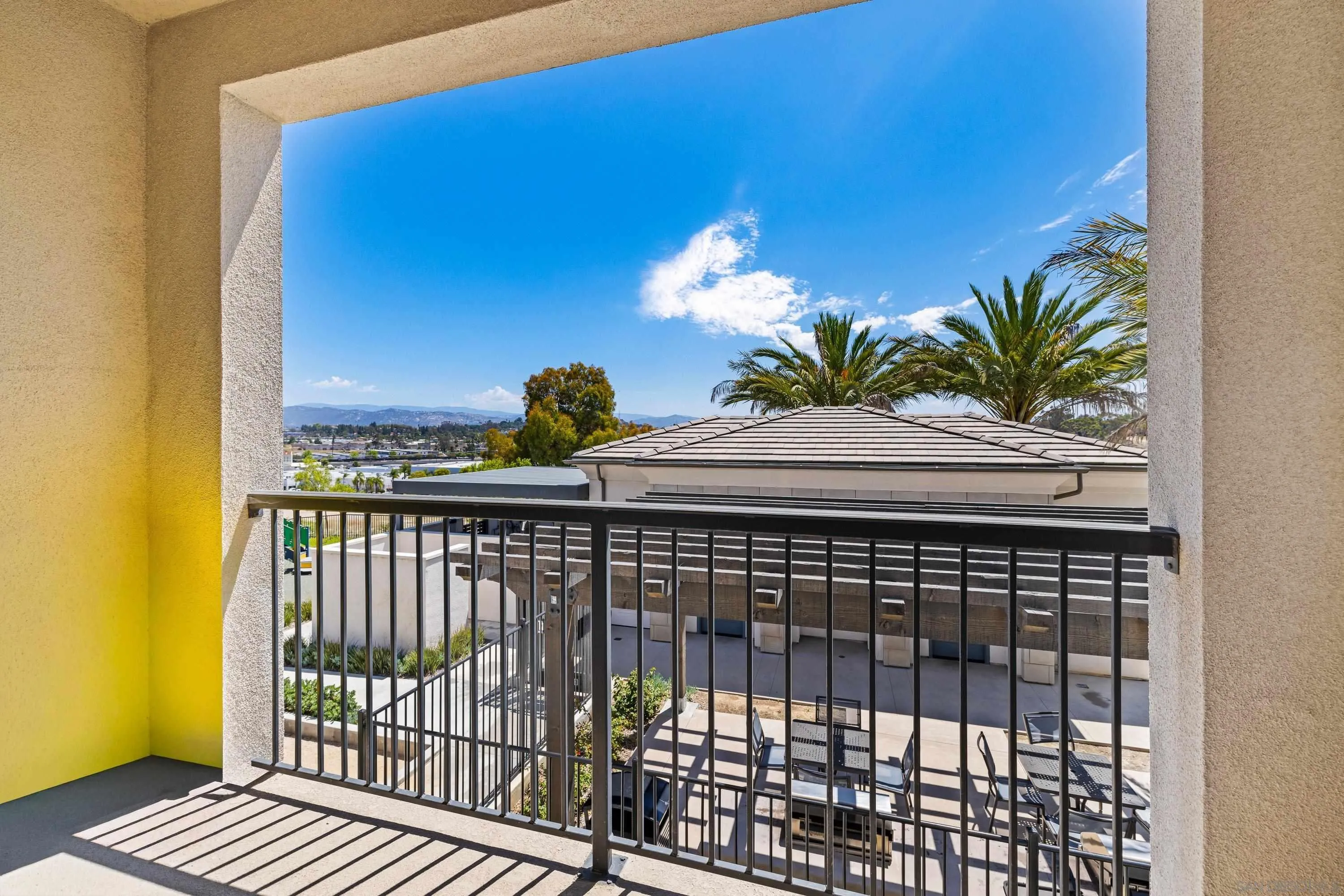 https://cdn.realtyfeed.com/cdn/127/260014534/cceebc1f9c99d948e548e127e691c865.webp