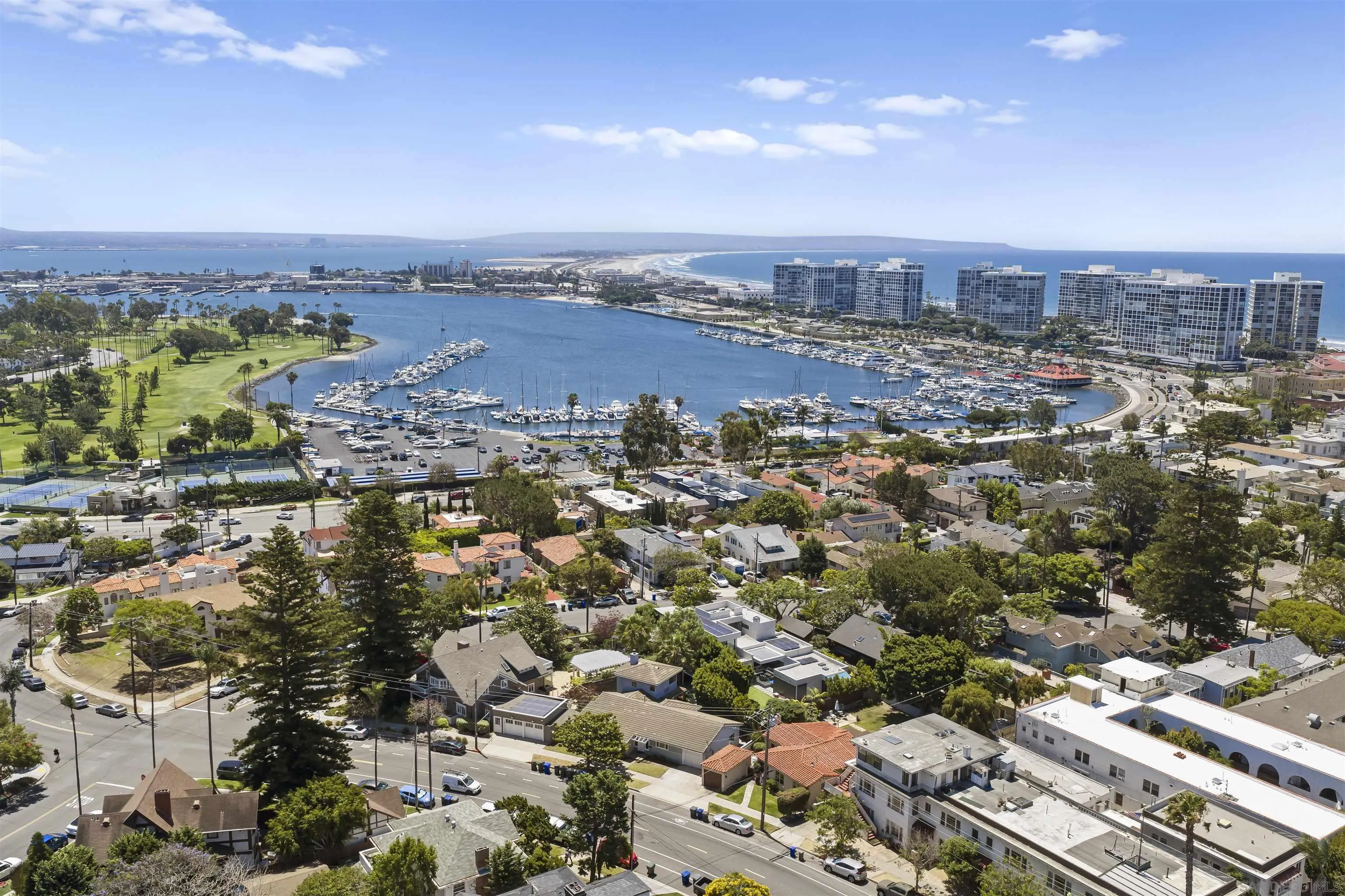 https://cdn.realtyfeed.com/cdn/127/260014546/22d2ba5c55d93ecb1a8f20be50422b46.webp