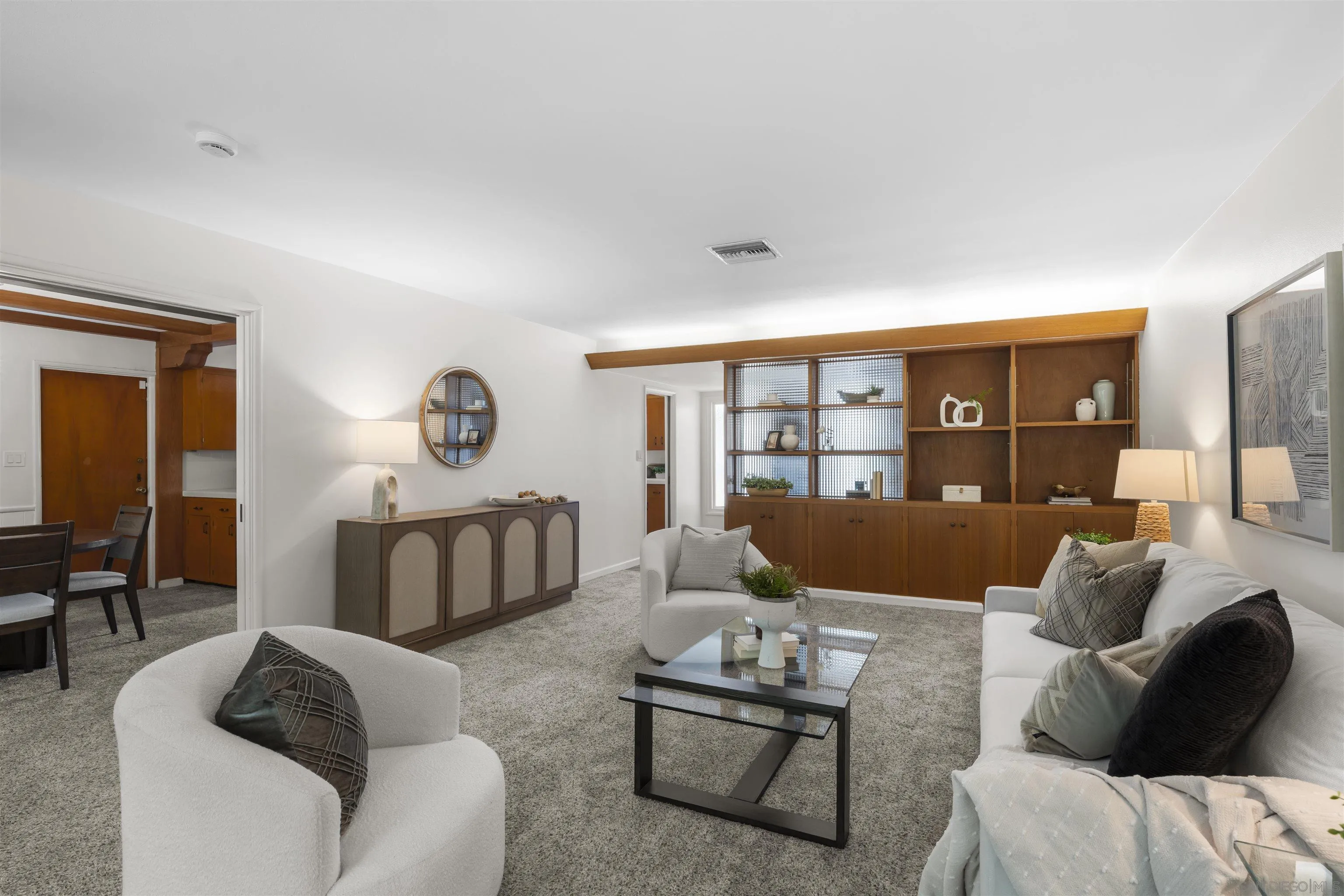 https://cdn.realtyfeed.com/cdn/127/260014546/633b5475fe7a754df4980c5a383b9581.webp