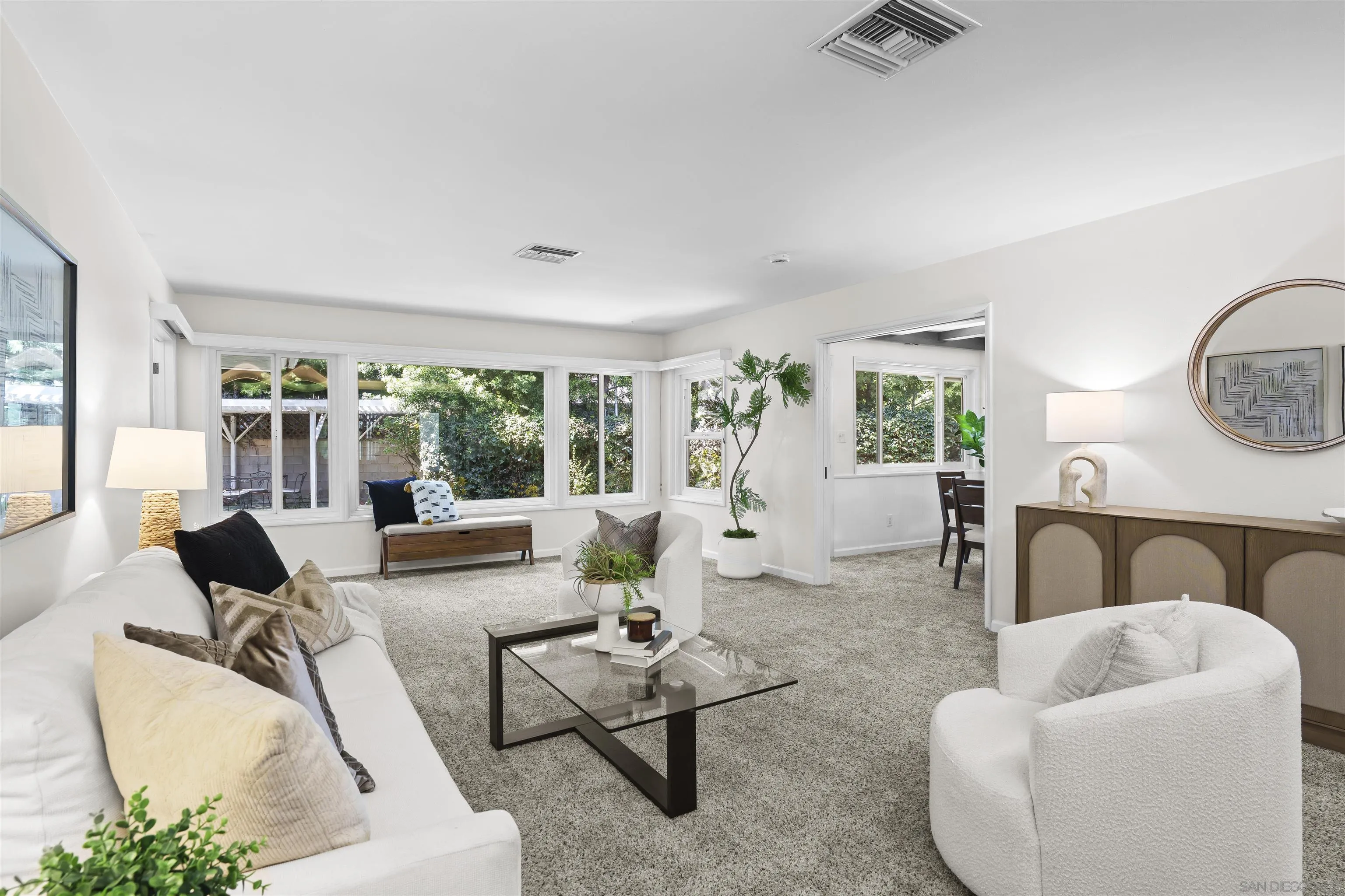 https://cdn.realtyfeed.com/cdn/127/260014546/864e7a6f616d3f8156aa5b15ad1d859d.webp