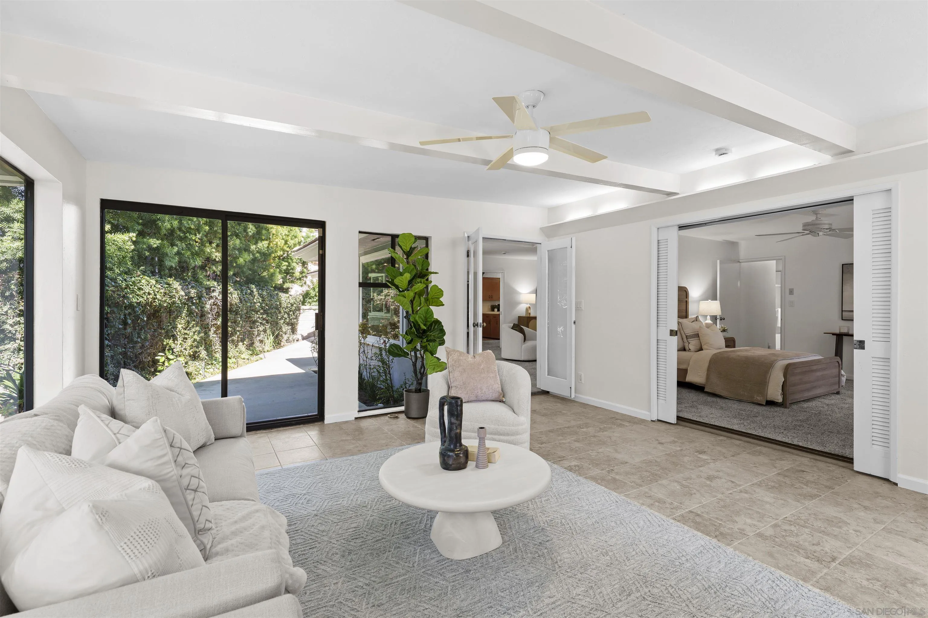 https://cdn.realtyfeed.com/cdn/127/260014546/b73755be709cfc54b99face872643bd0.webp