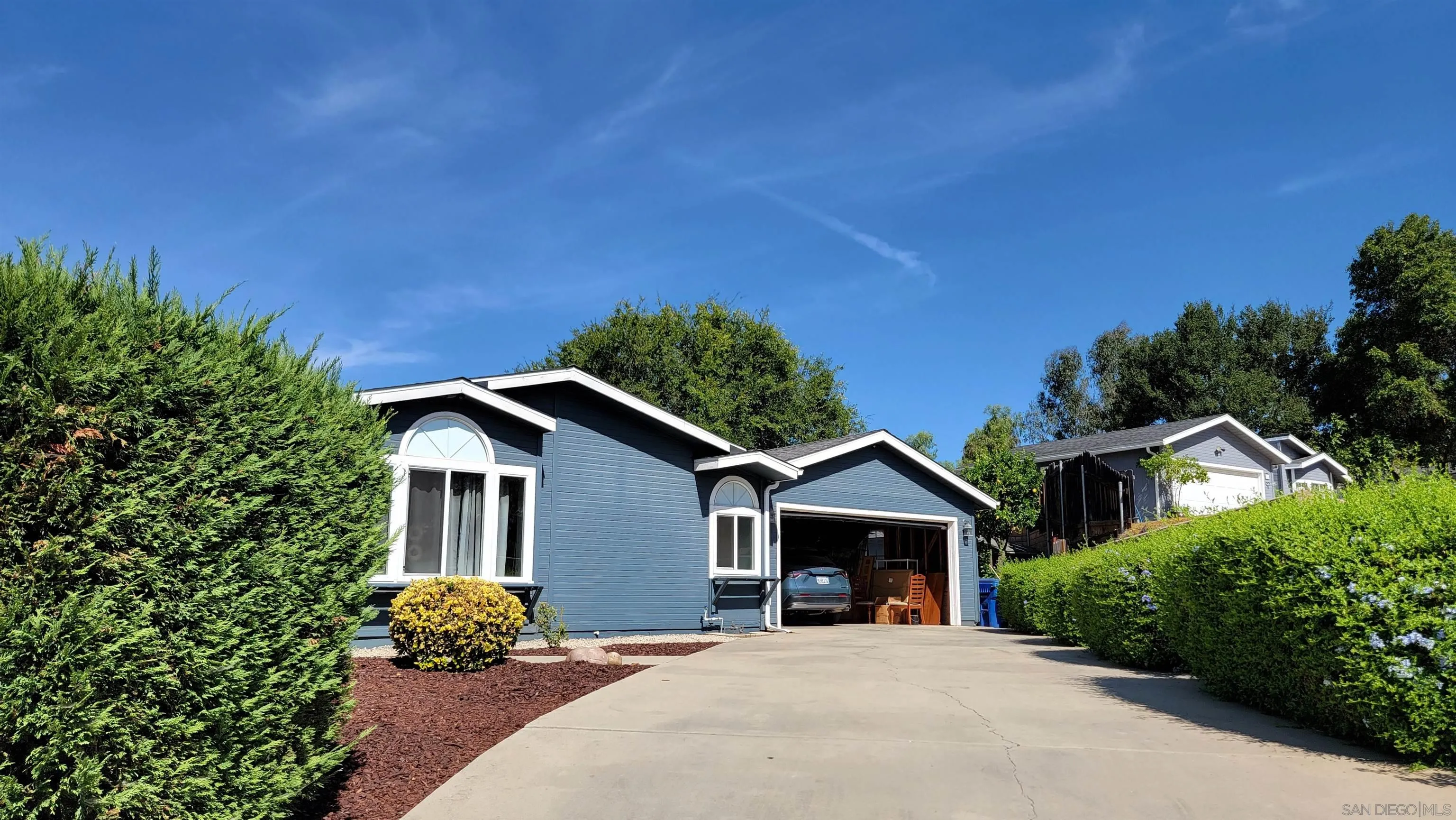 https://cdn.realtyfeed.com/cdn/127/260014547/a54605047eacf3a6f832a2b020af3cc1.webp