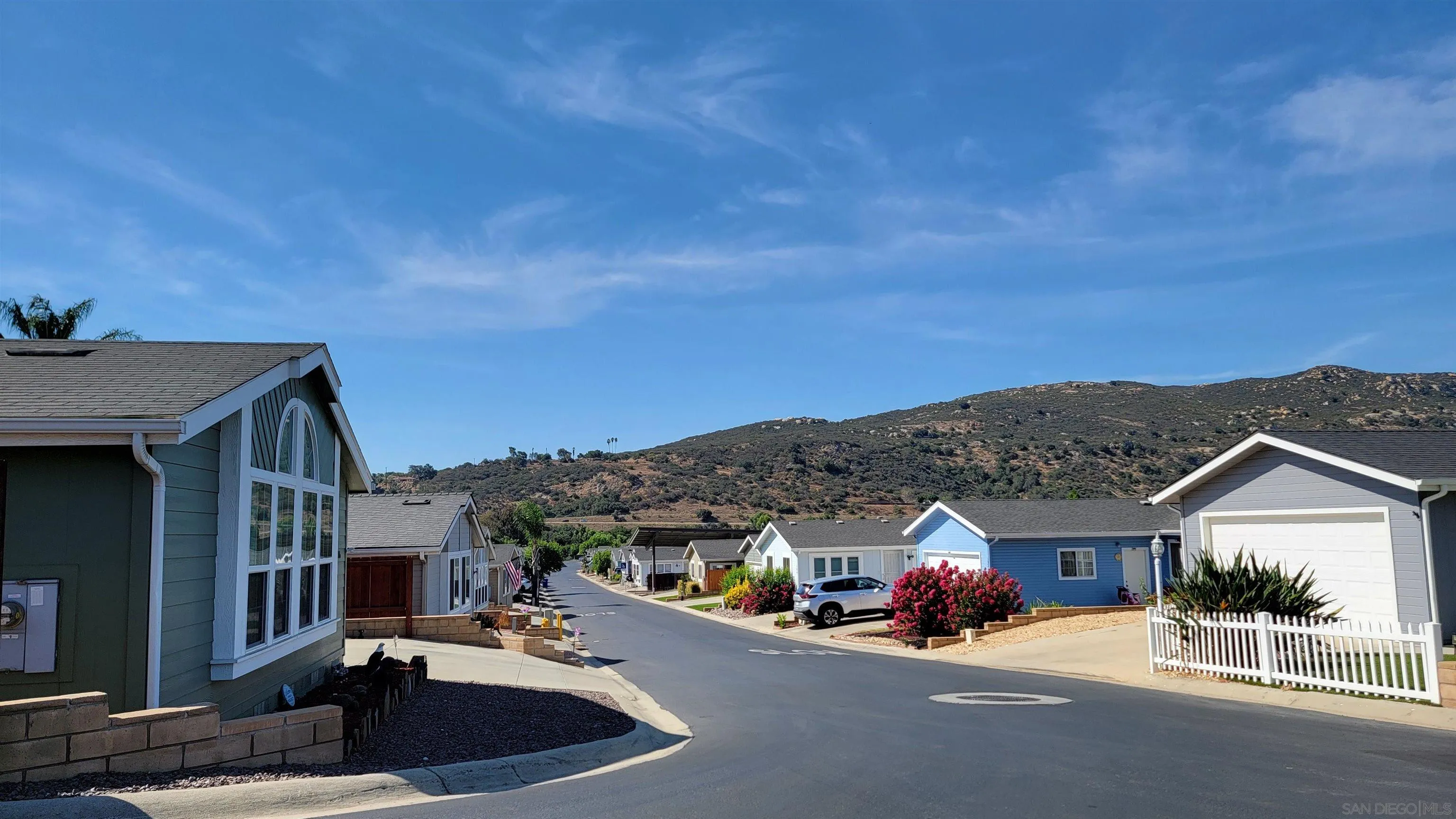 https://cdn.realtyfeed.com/cdn/127/260014547/b2ac69ebae33203504c5b1d03cc0ce4c.webp