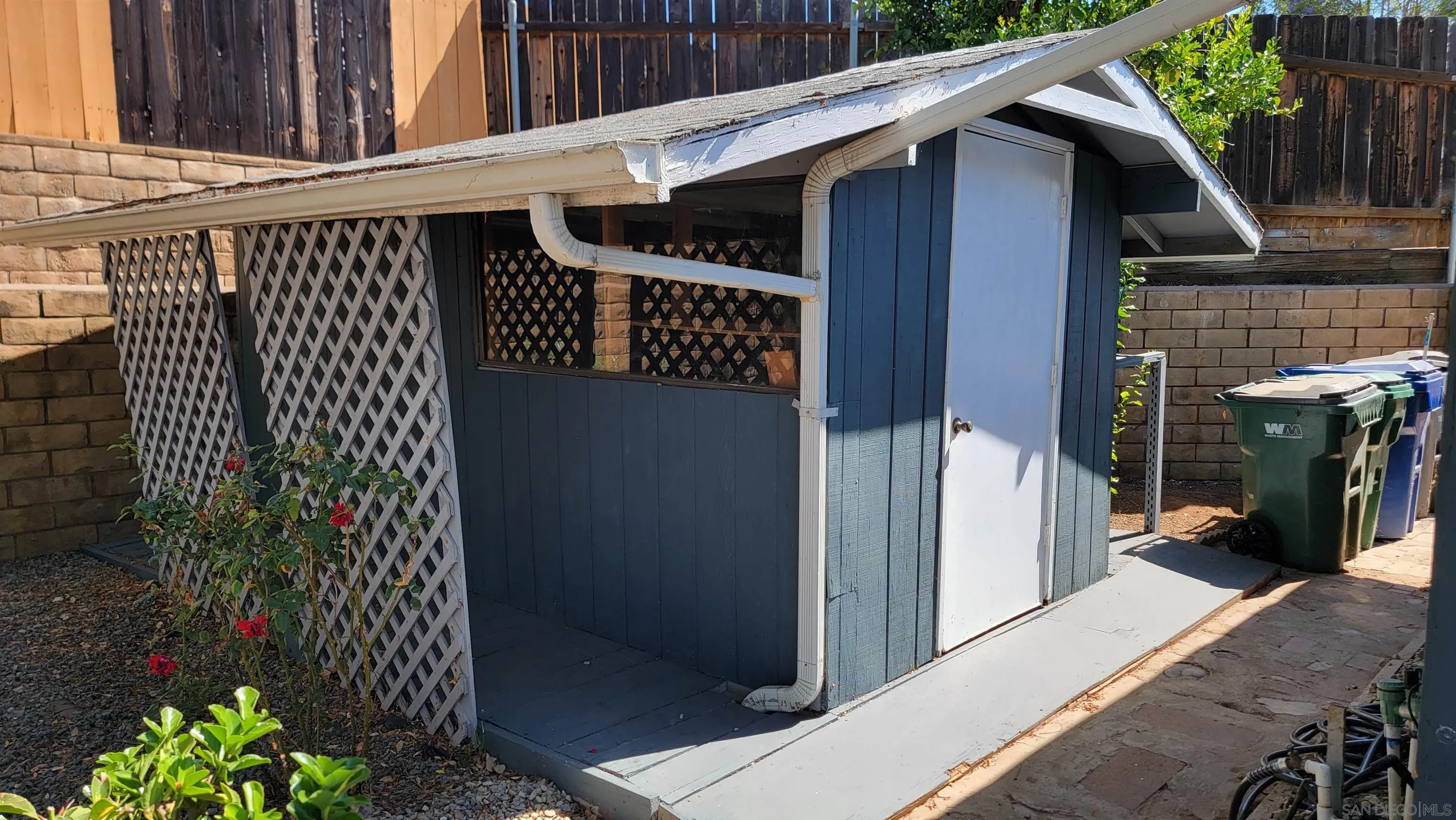 https://cdn.realtyfeed.com/cdn/127/260014547/c2a823a86013db3fd1f588b9784e5893.webp