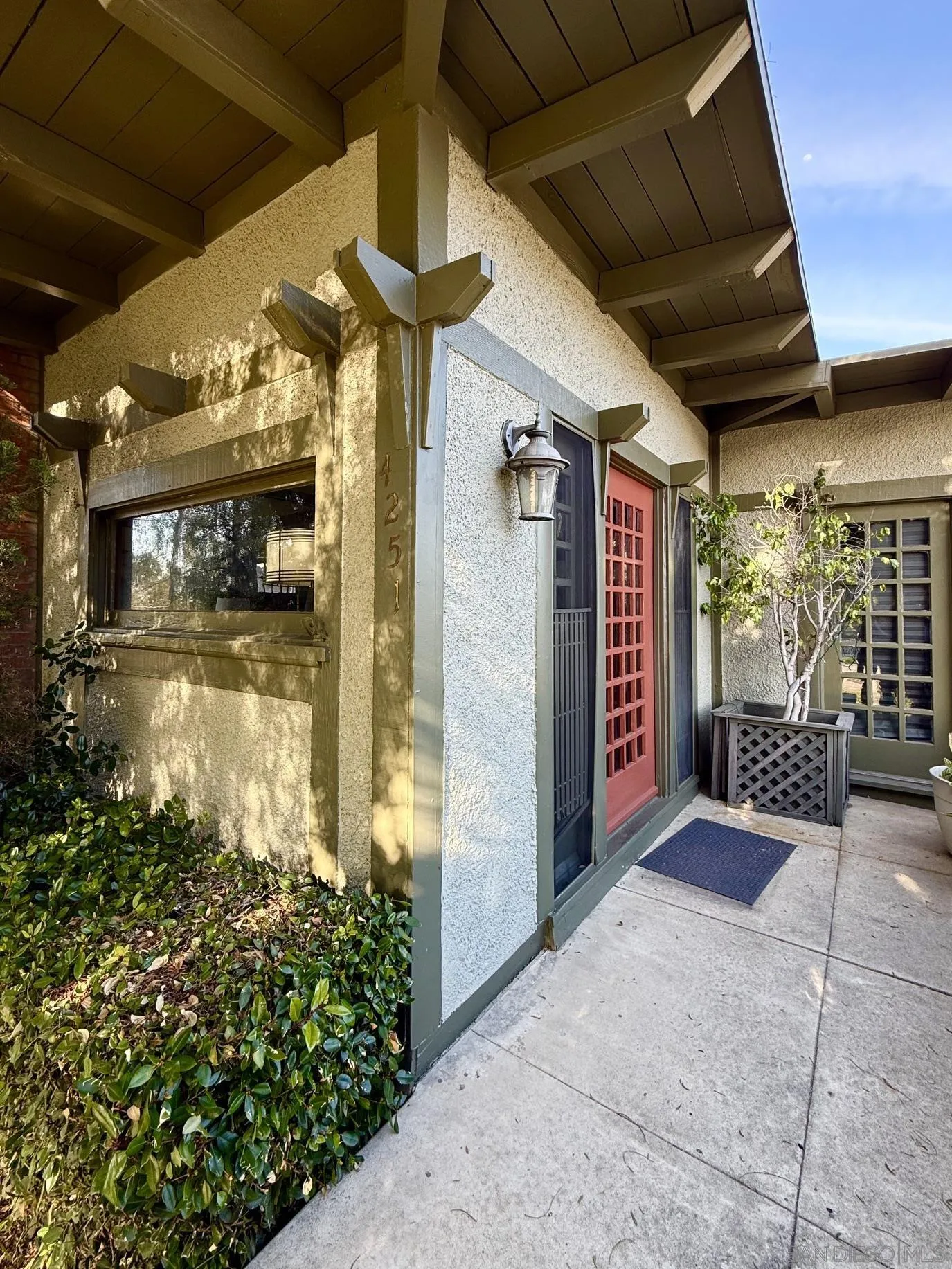https://cdn.realtyfeed.com/cdn/127/260014550/6dbfd4713738421e58fa939402c764e0.webp