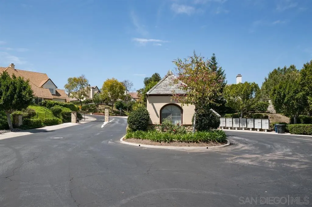 https://cdn.realtyfeed.com/cdn/127/260014553/4fb123325b138bf8e5ca63885bb2c7fa.webp