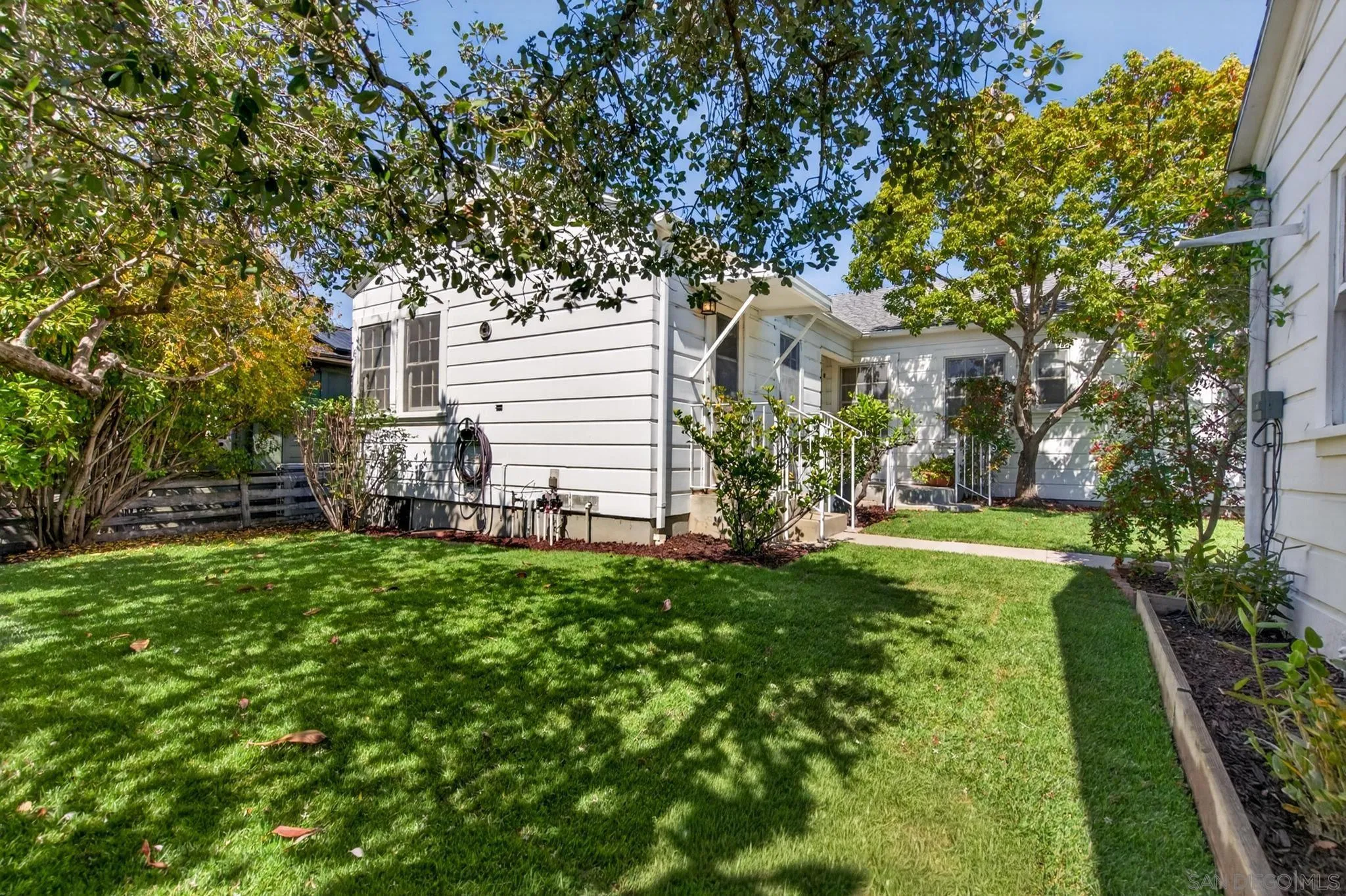 https://cdn.realtyfeed.com/cdn/127/260014555/97590958e719d86a2f6c3a9537382d1b.webp