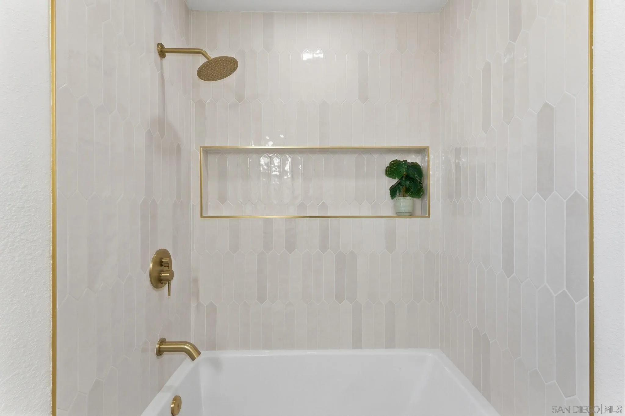 Photo #23: 260014560 Listing: Photo #23