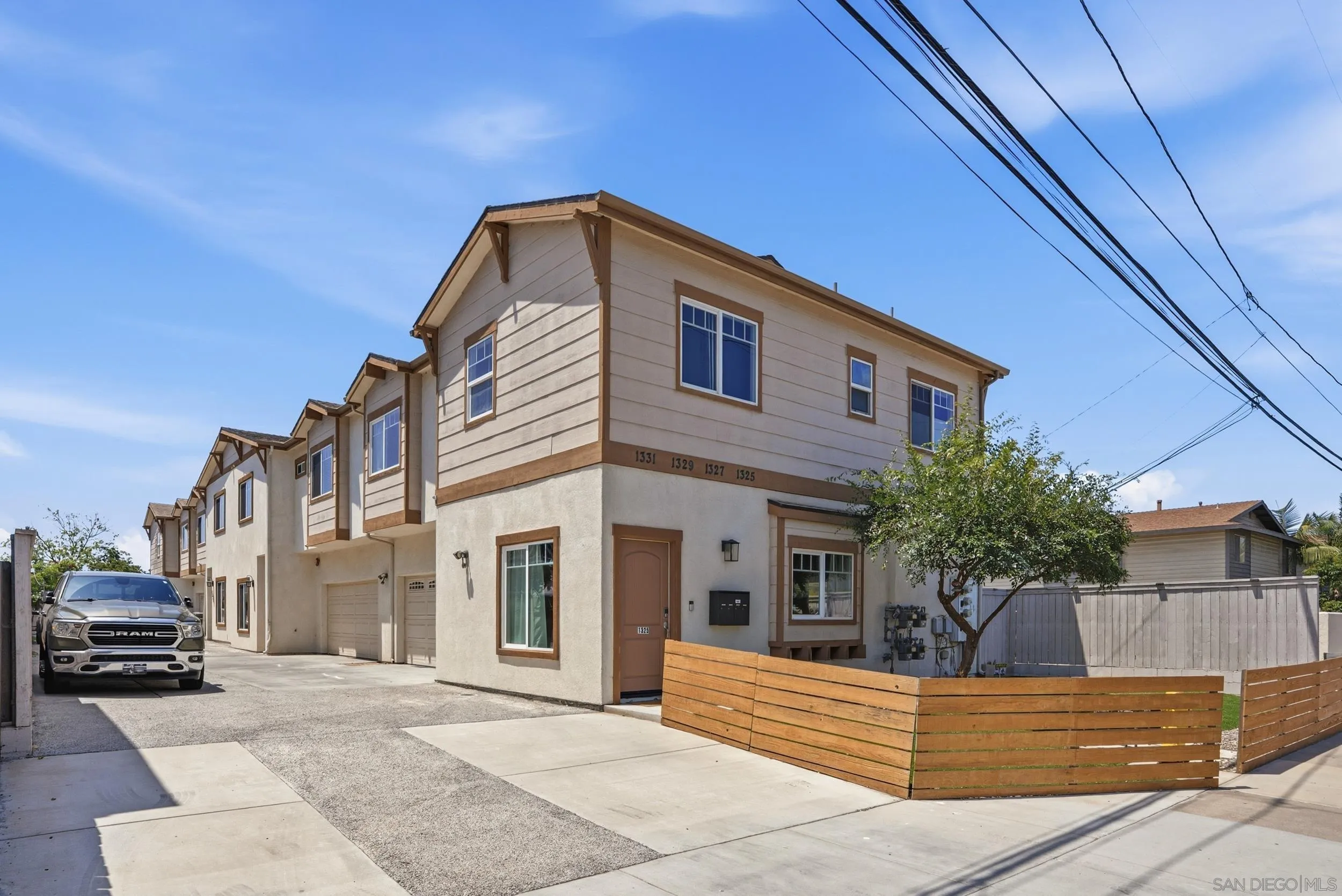 https://cdn.realtyfeed.com/cdn/127/260014565/22a49ae3f3f1315ed488cf8a89705ce2.webp