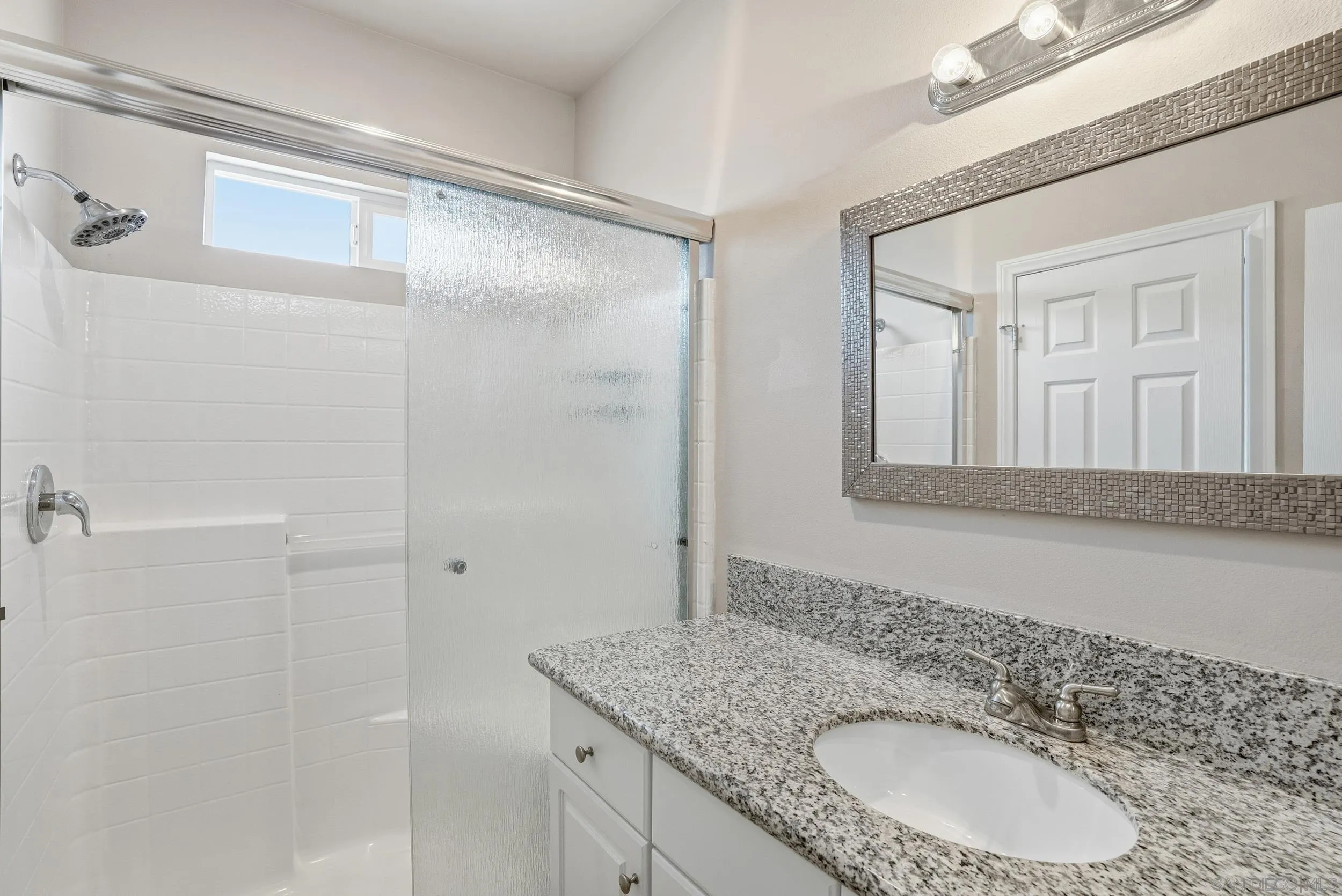 https://cdn.realtyfeed.com/cdn/127/260014565/ff22602c6da445502f30440a2df93a8b.webp