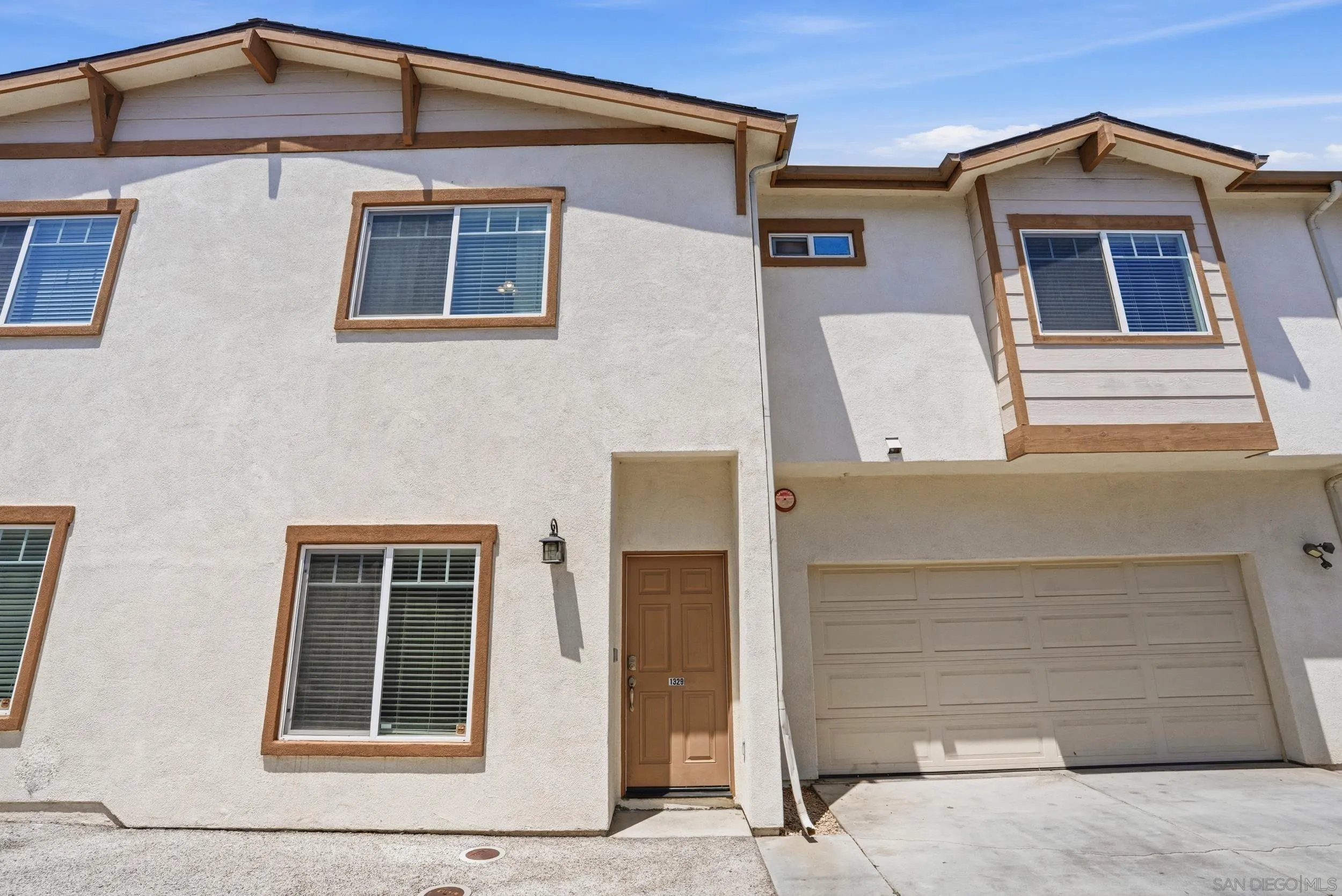https://cdn.realtyfeed.com/cdn/127/260014565/ff406de1c8762b13578ee83af982d179.webp