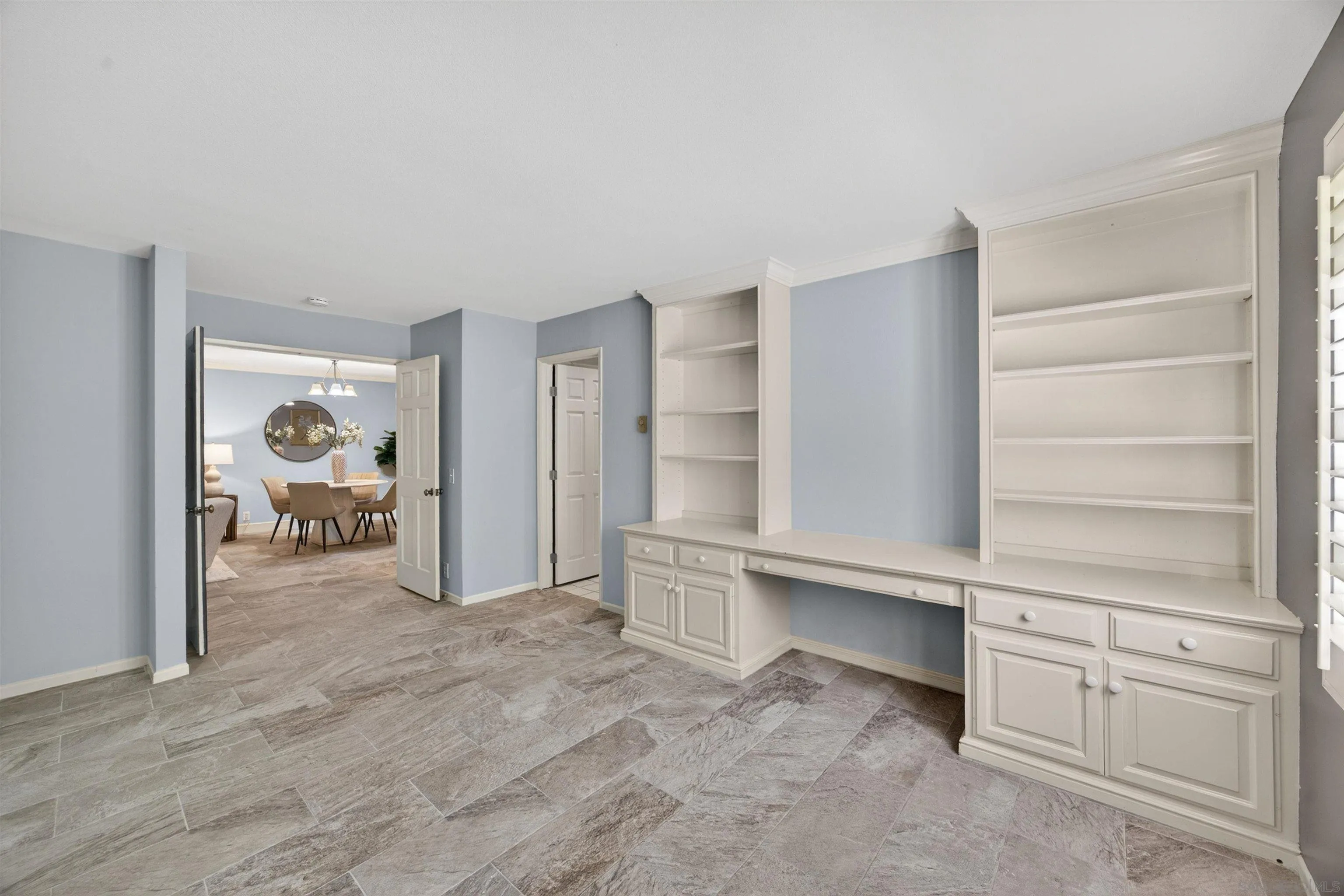https://cdn.realtyfeed.com/cdn/127/260014566/d585e3816eb9bf1346070e22bbd31244.webp