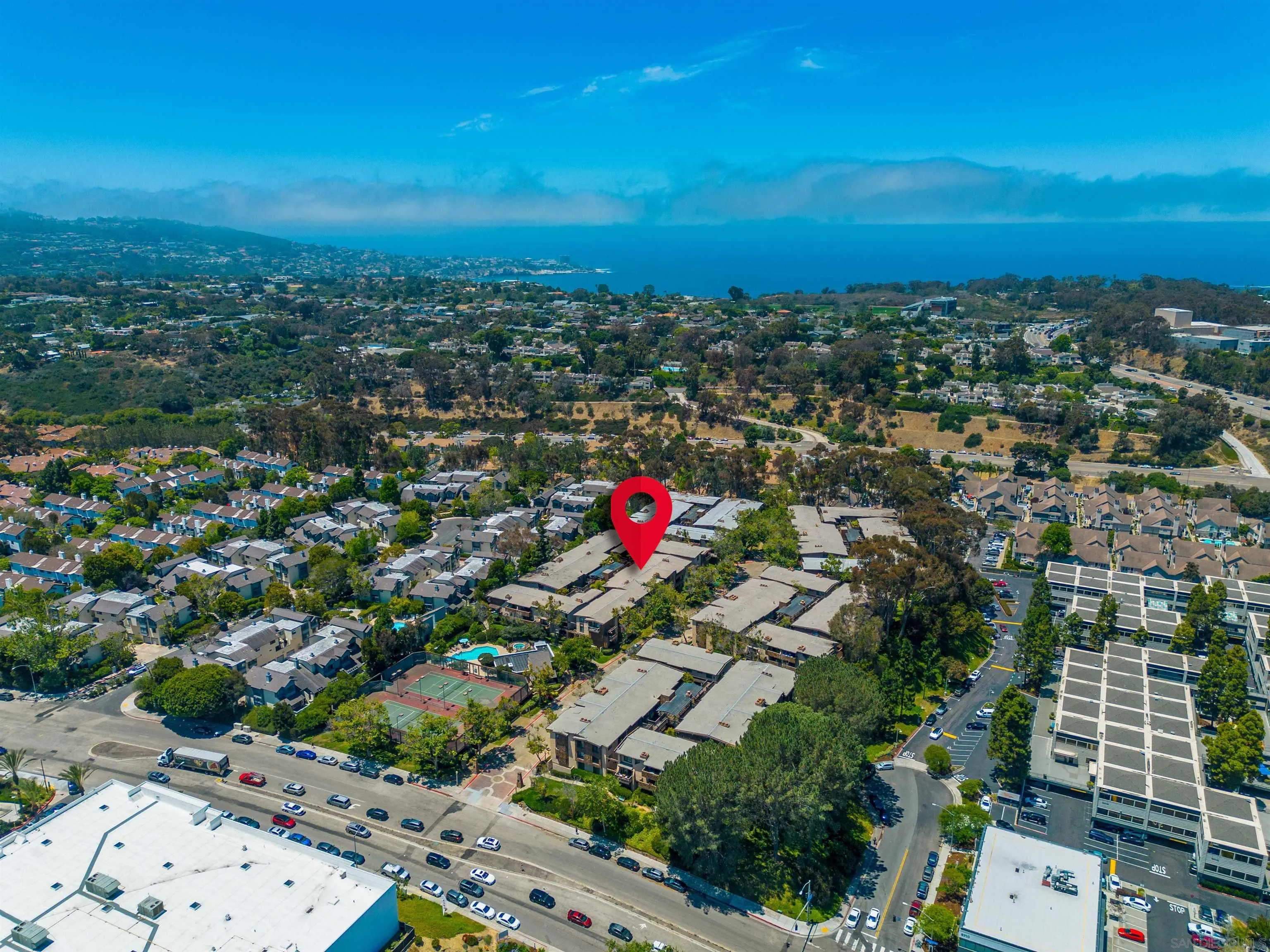 https://cdn.realtyfeed.com/cdn/127/260014566/f1aacc1b5fa8263b4f8d0d934ef026f8.webp