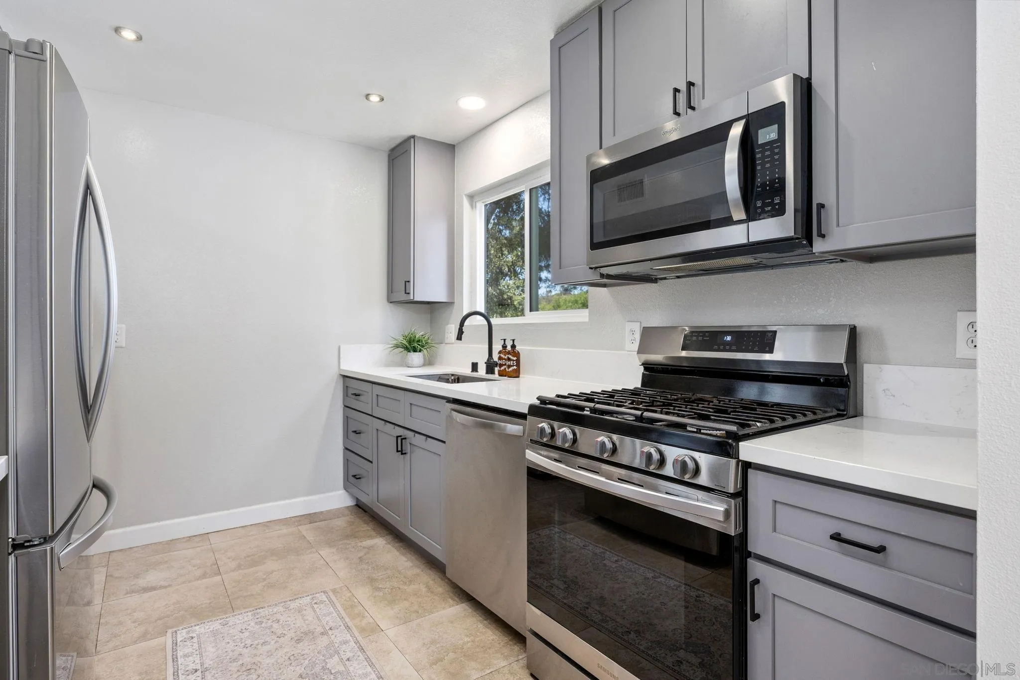https://cdn.realtyfeed.com/cdn/127/260014567/67e4ccfc48b9b5347a9586c887961456.webp