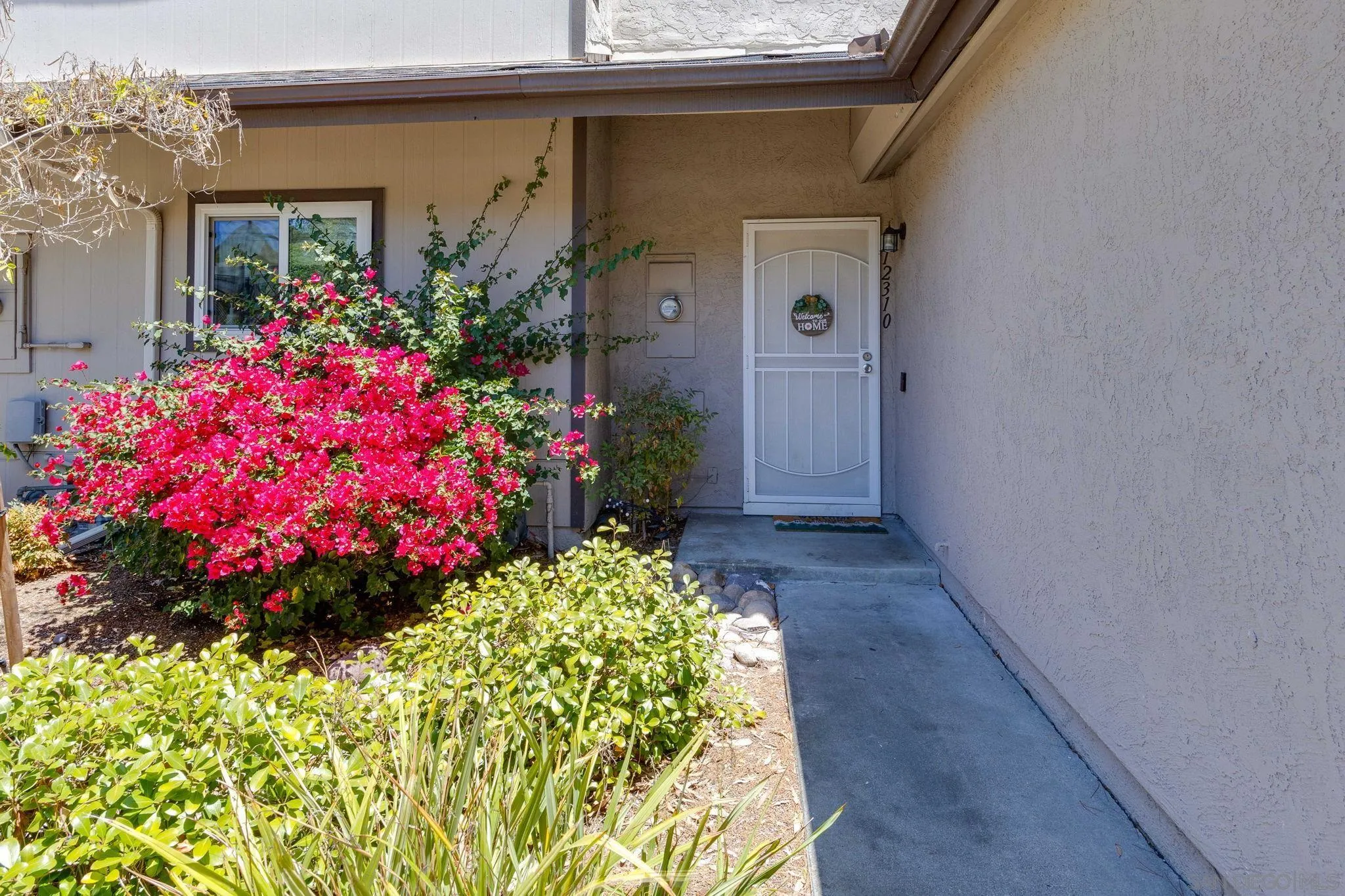https://cdn.realtyfeed.com/cdn/127/260014567/9b95b5dc2681869e32d557ad85da98b9.webp