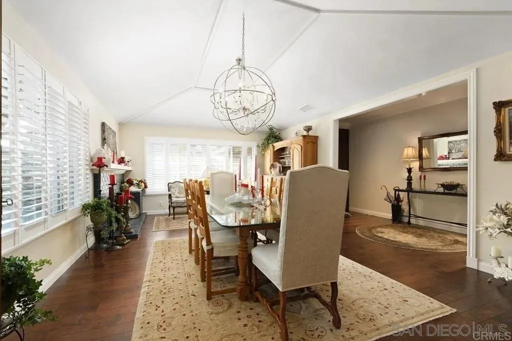 https://cdn.realtyfeed.com/cdn/127/260014569/6445dd45430656bb09ab94bc7e3ffae8.webp