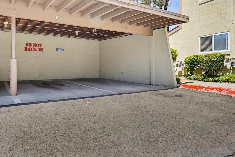 https://cdn.realtyfeed.com/cdn/127/260014572/24e410d75ead4f48f33cfe4612d2ed0a.webp