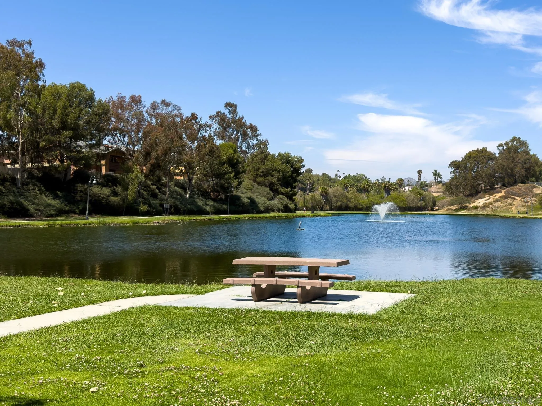 https://cdn.realtyfeed.com/cdn/127/260014572/9ceada54a894e66623bfda20de4e0422.webp