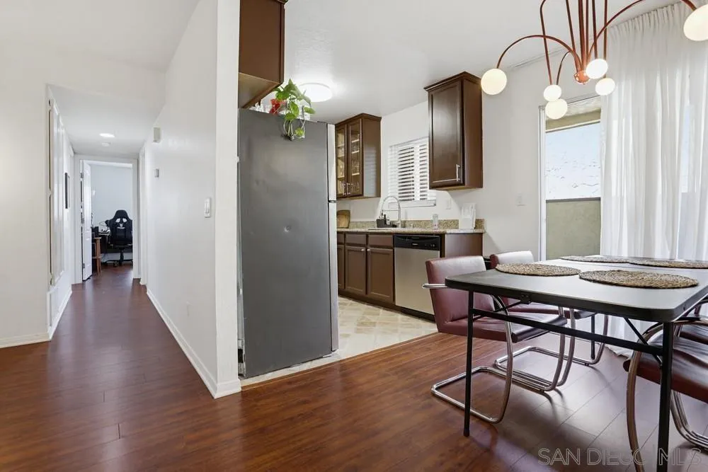 https://cdn.realtyfeed.com/cdn/127/260014572/f6b87ebb916f4ca41f4de347b641e5f0.webp