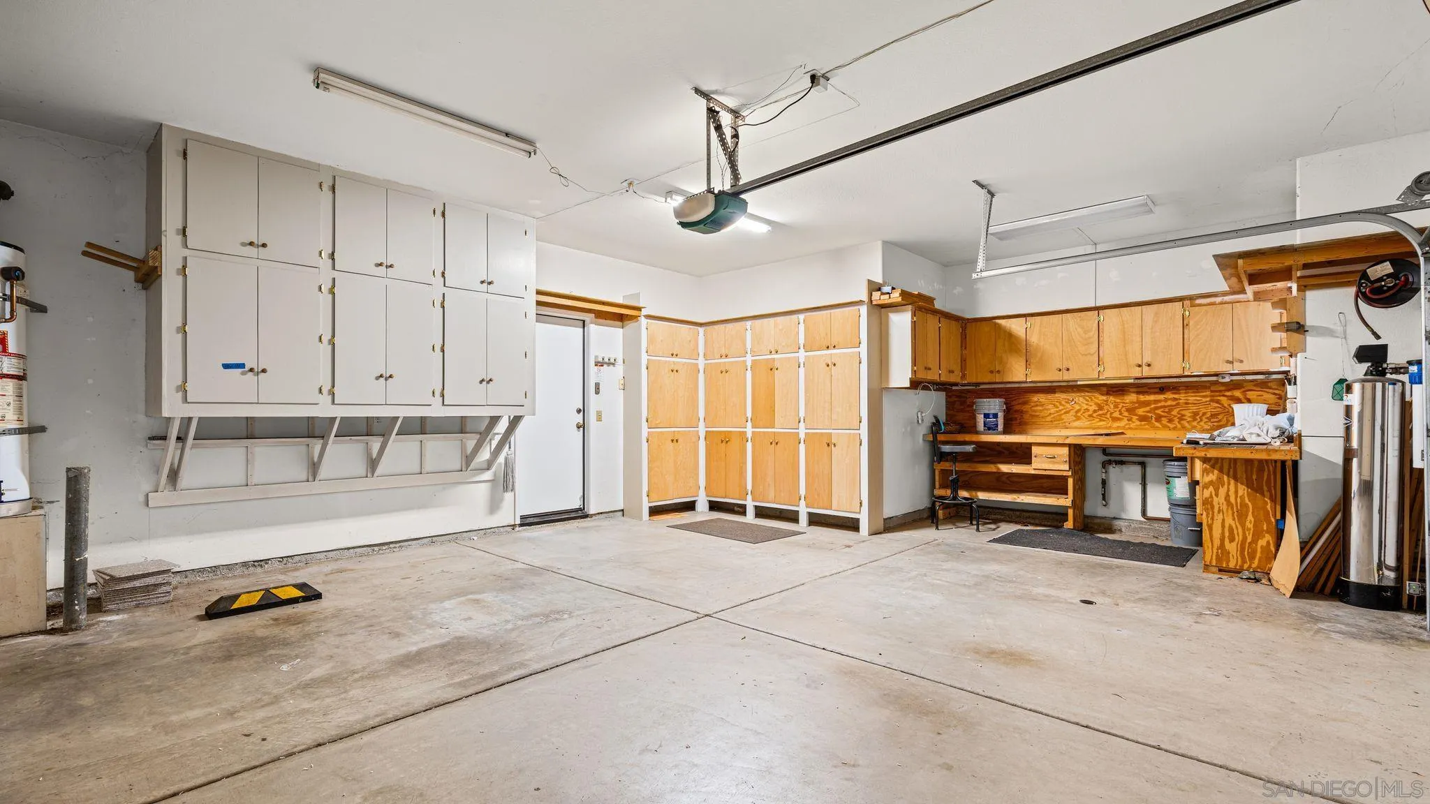 https://cdn.realtyfeed.com/cdn/127/260014573/0034ec5e96d9db730bc476aae87b910d.webp
