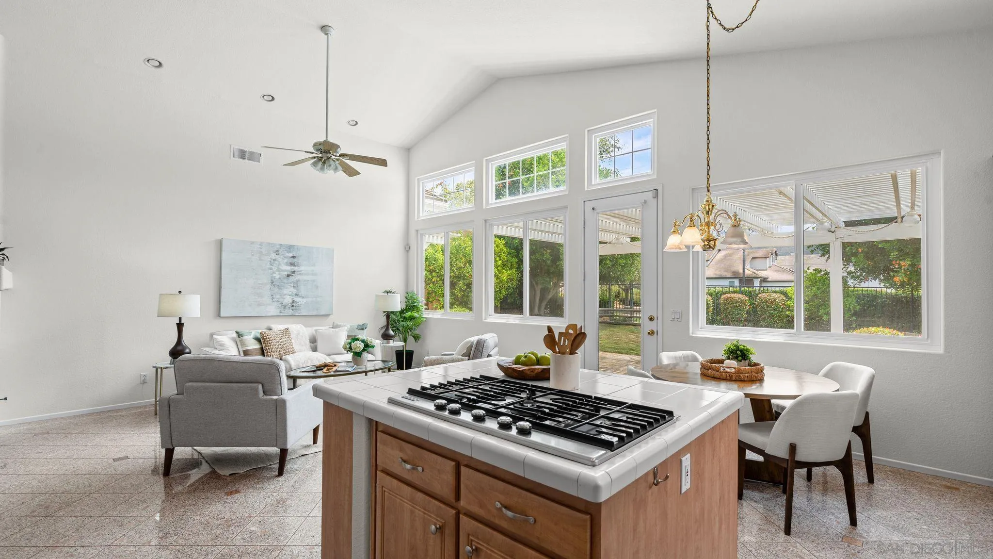 https://cdn.realtyfeed.com/cdn/127/260014573/3469ccff44ecfd375c5fbf9d2017a00f.webp